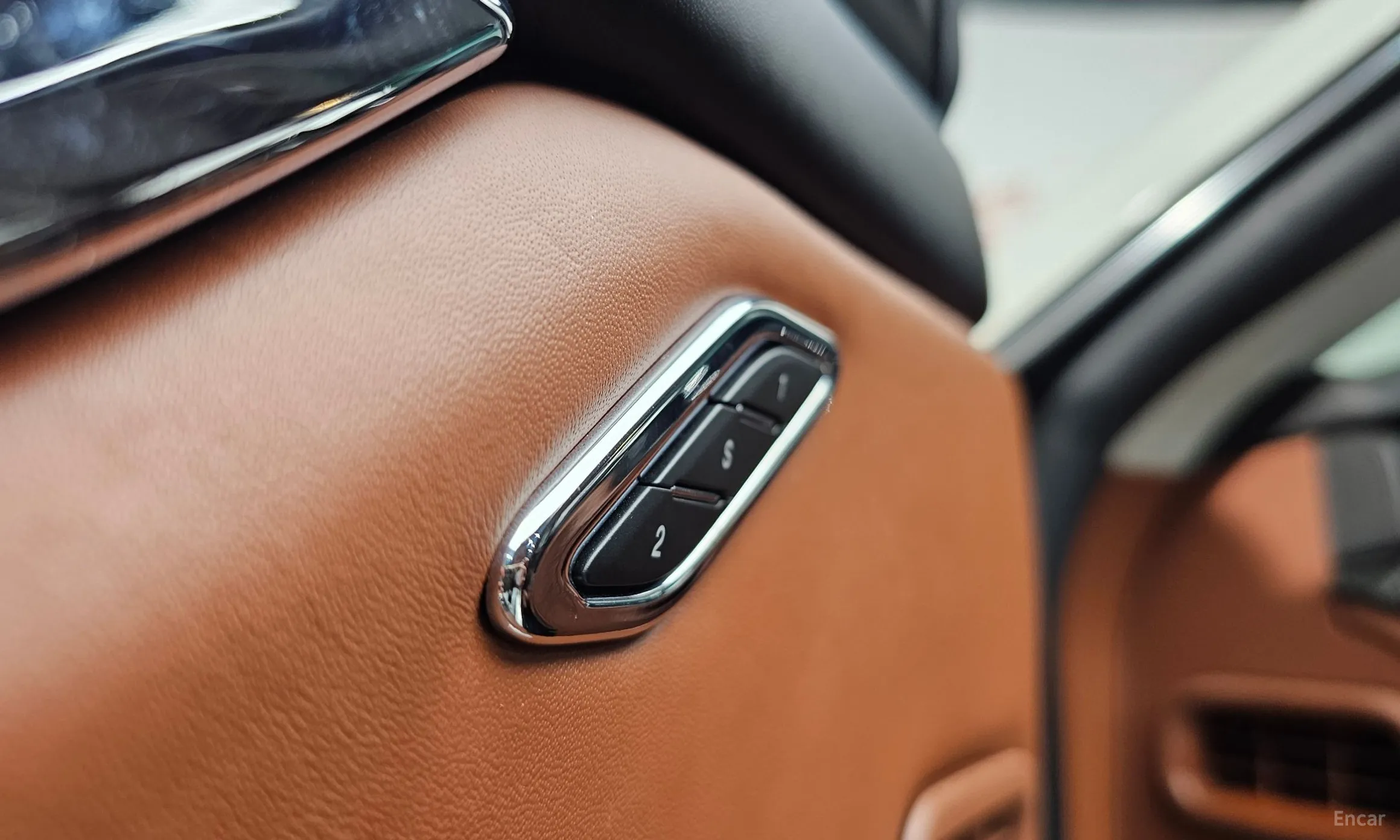 Maserati Quattroporte превью 19