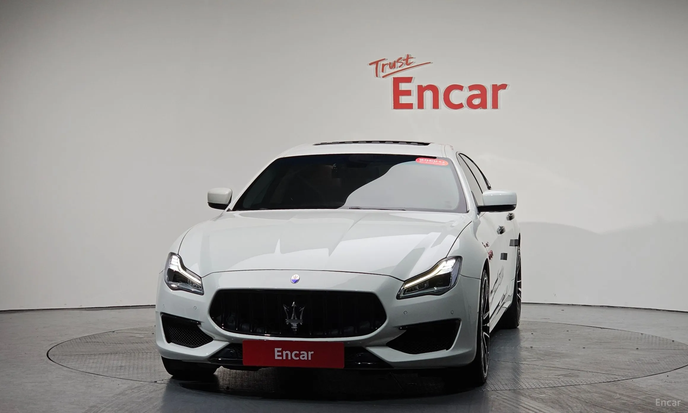 Maserati Quattroporte превью 3