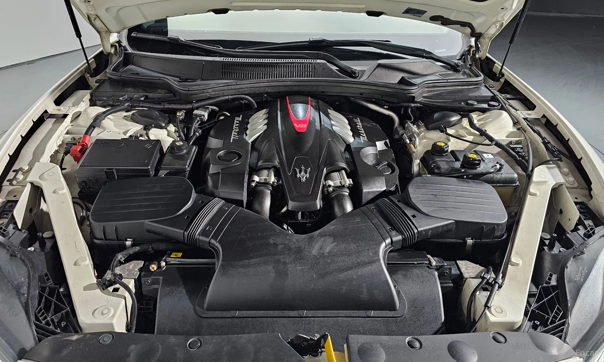 Maserati Quattroporte превью 6