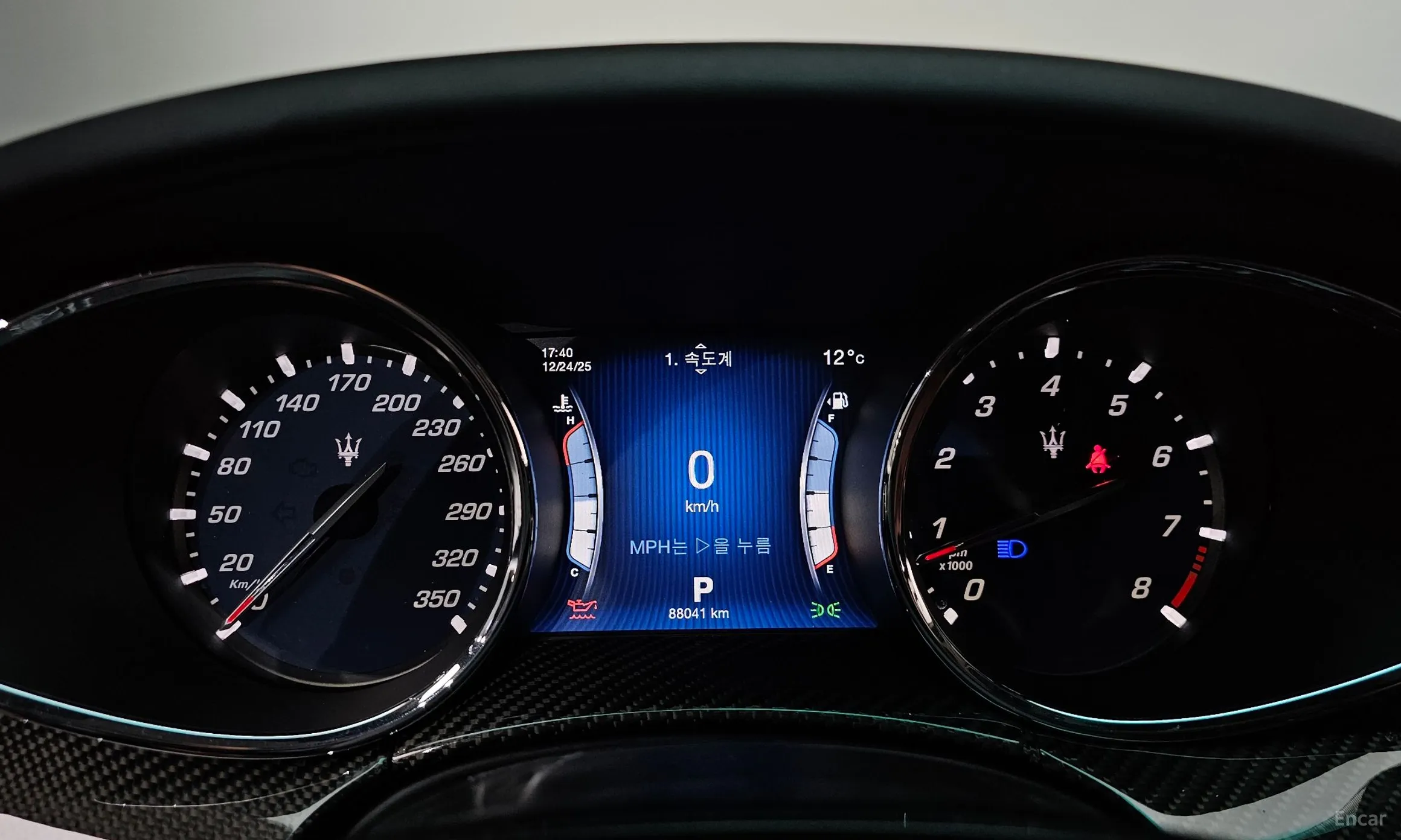 Maserati Quattroporte превью 8