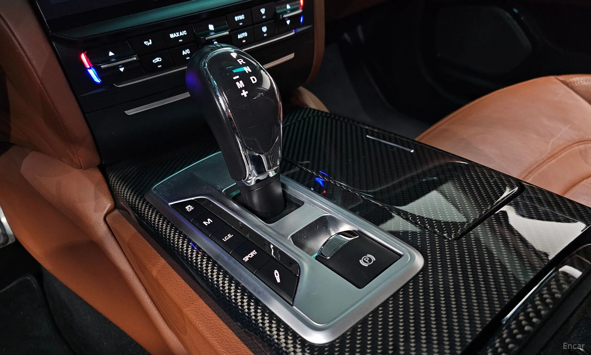 Maserati Quattroporte превью 9