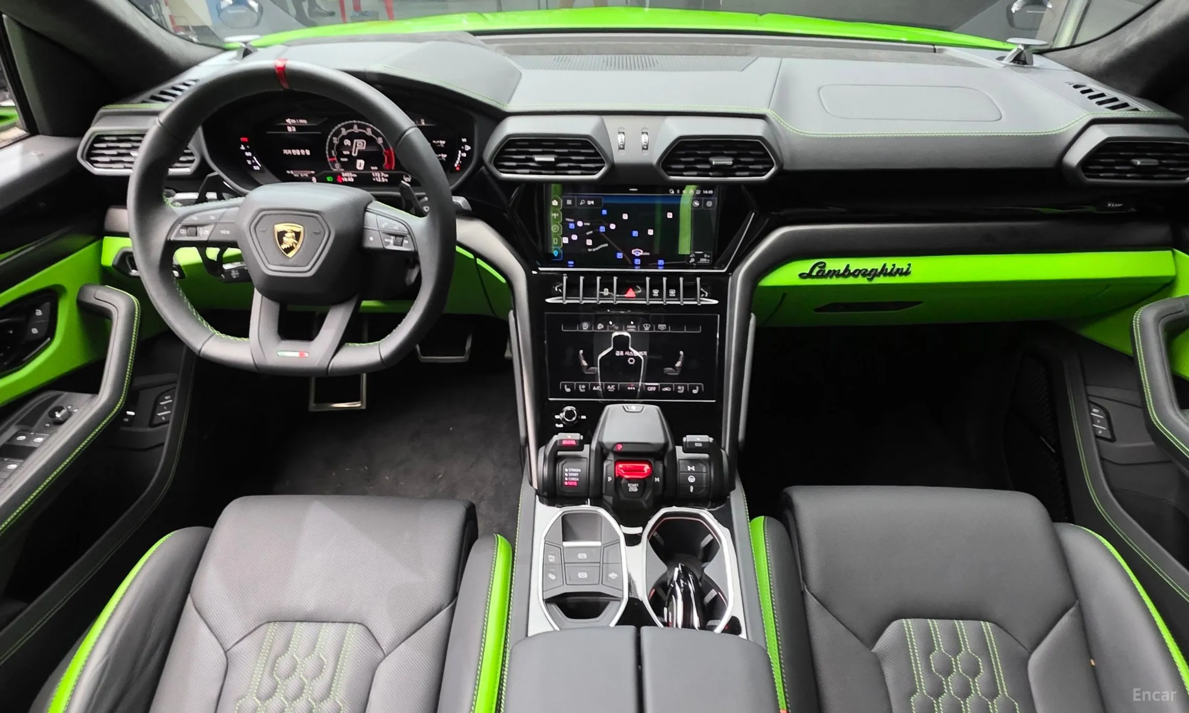 Lamborghini Urus превью 7
