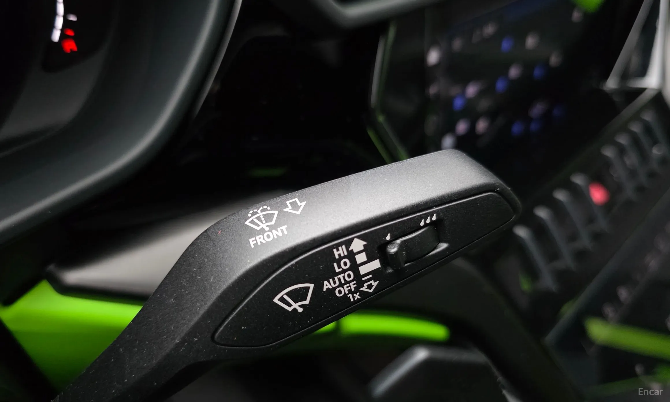 Lamborghini Urus превью 9
