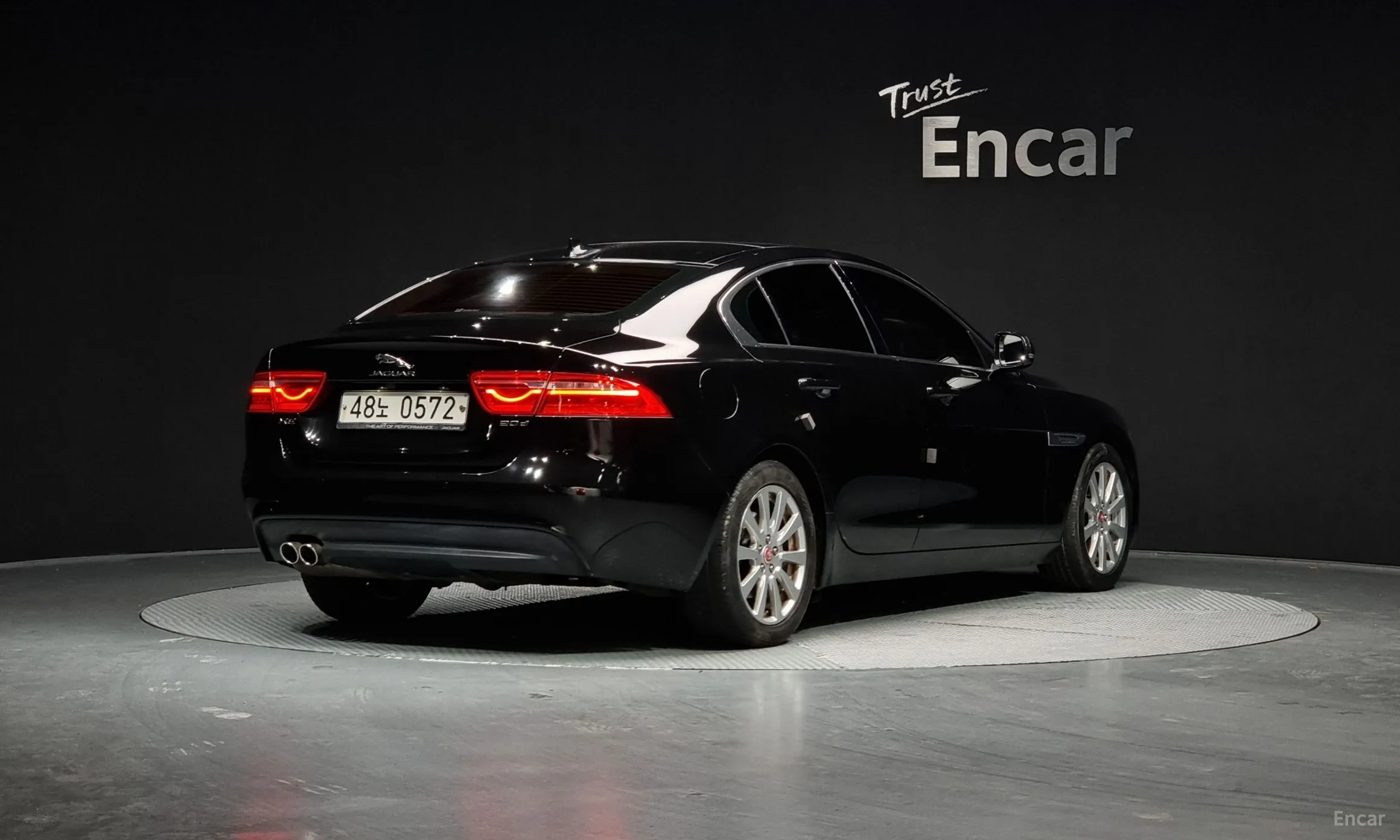 Jaguar XE превью 2