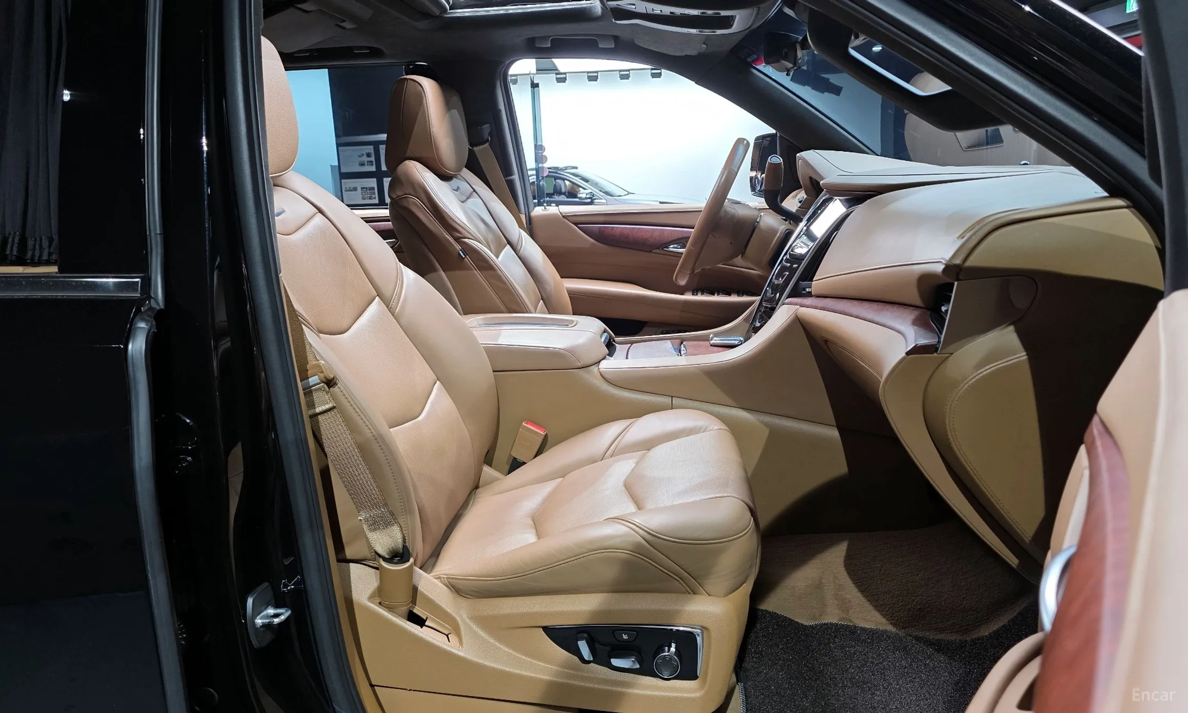 Cadillac Escalade превью 10