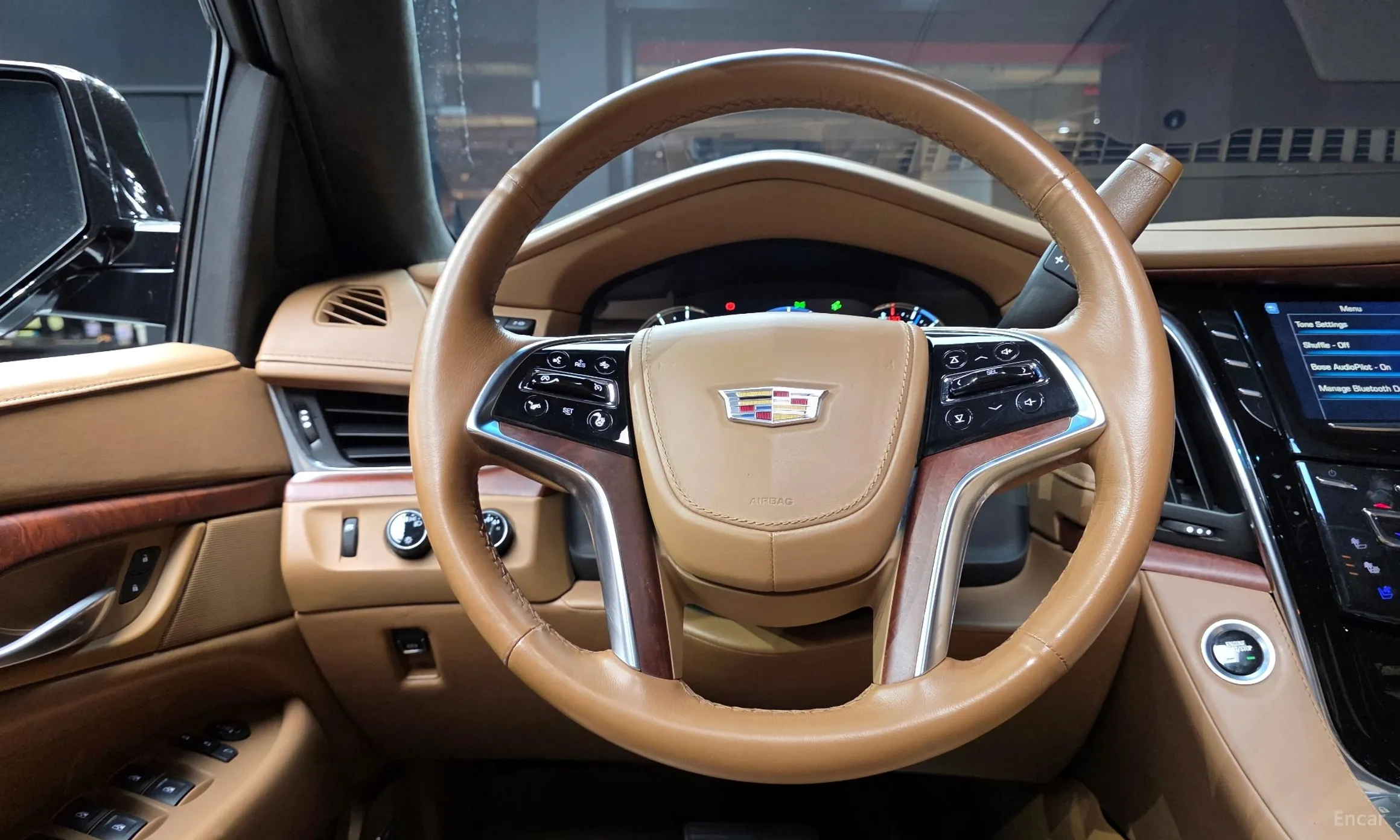 Cadillac Escalade превью 13