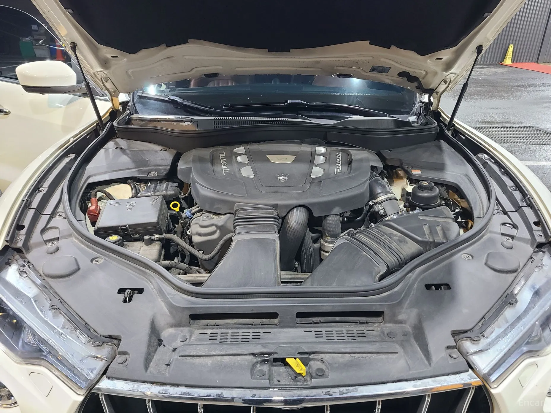 Maserati Levante превью 10