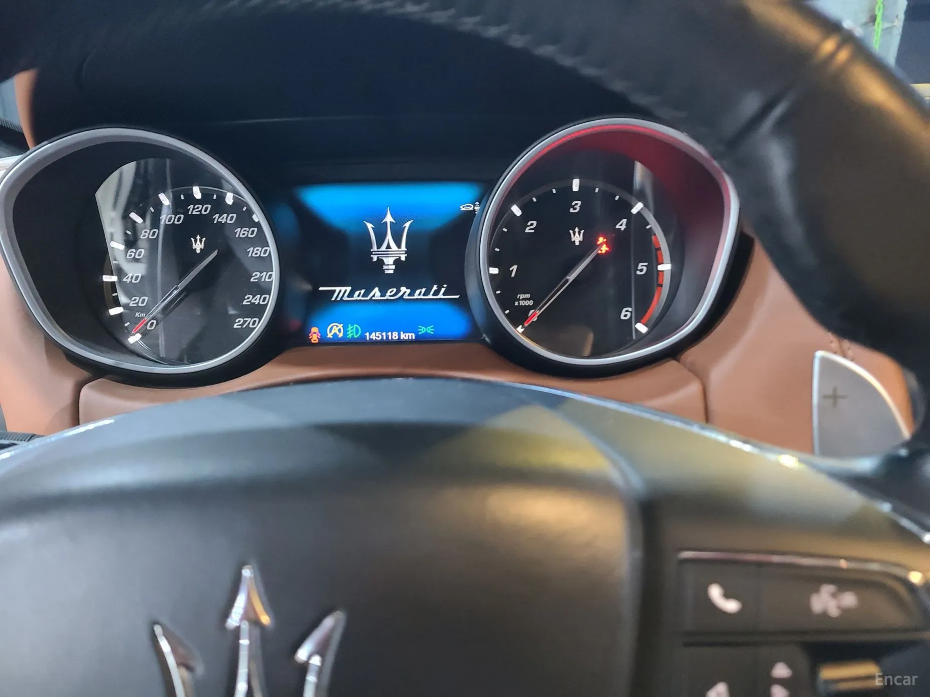 Maserati Levante превью 18