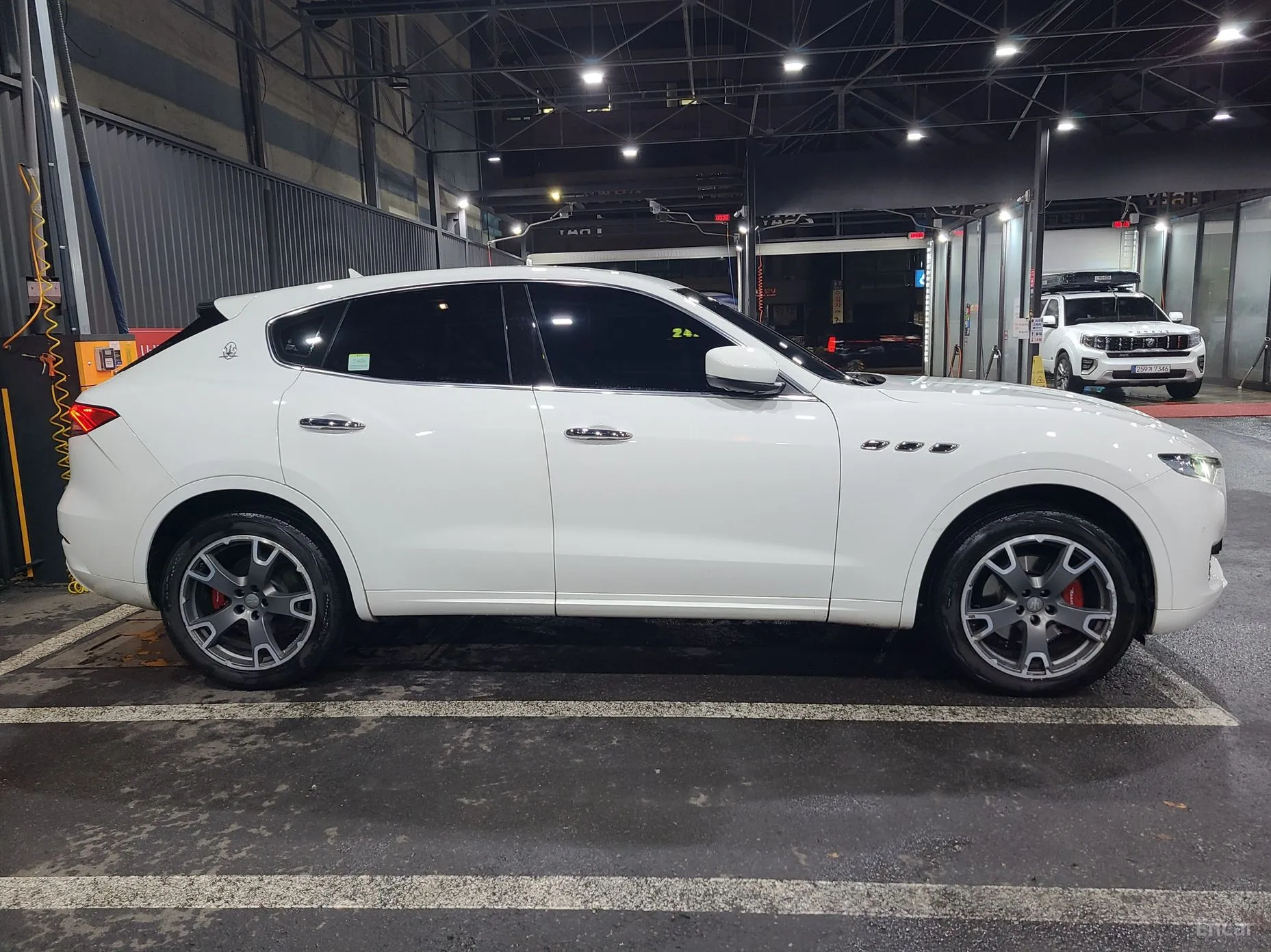 Maserati Levante превью 7