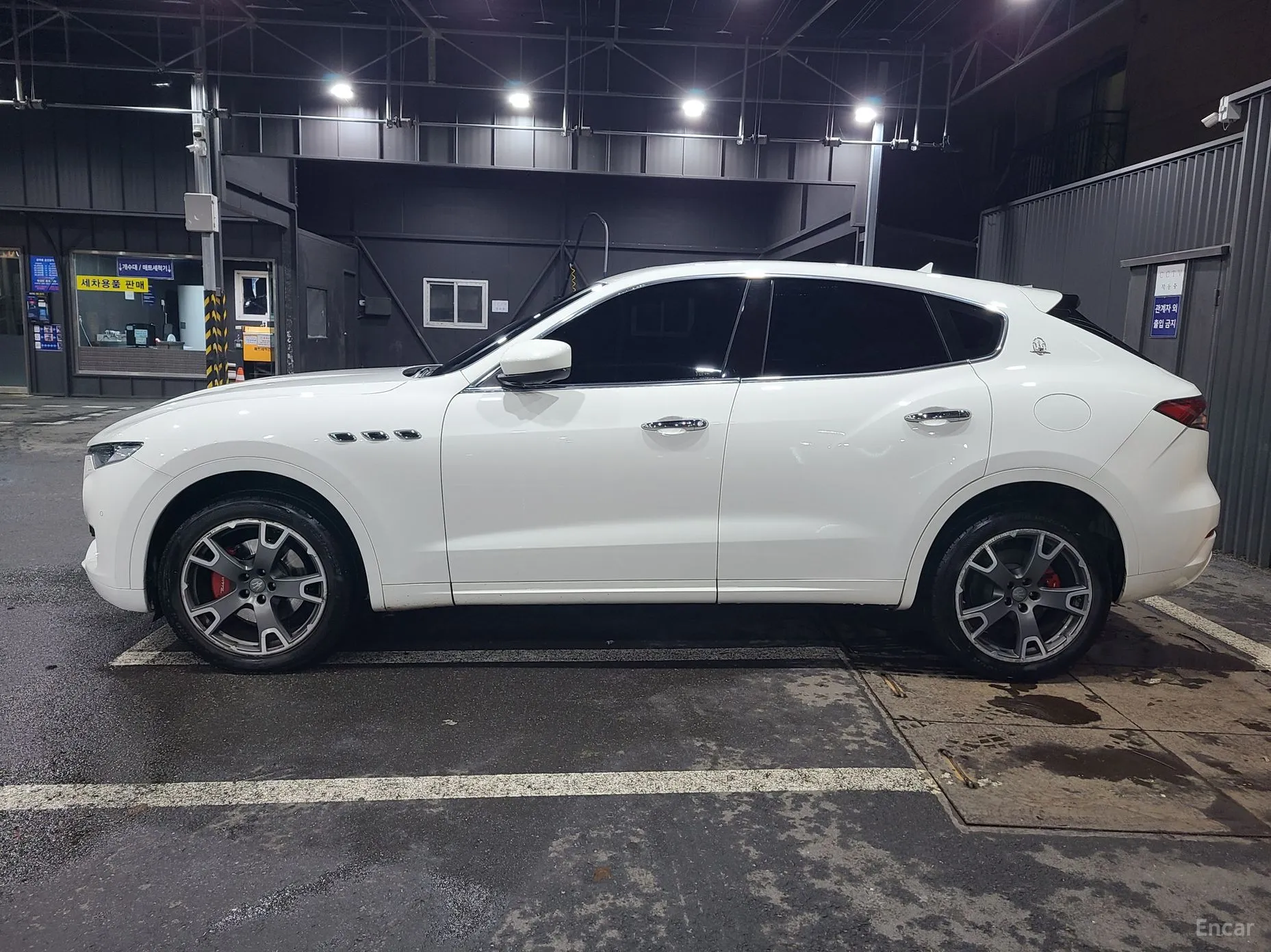 Maserati Levante превью 8
