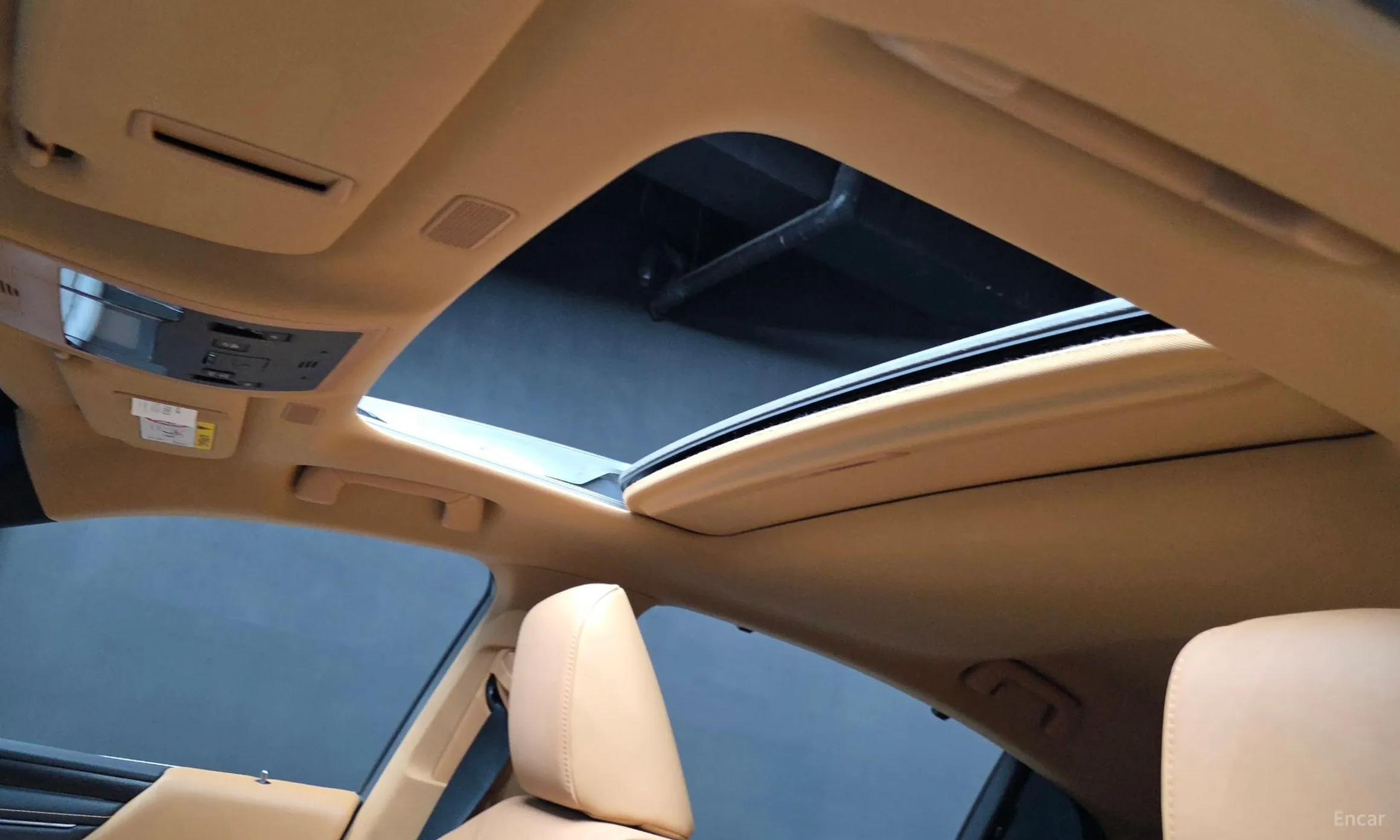 Lexus ES300h 7th Generation превью 19