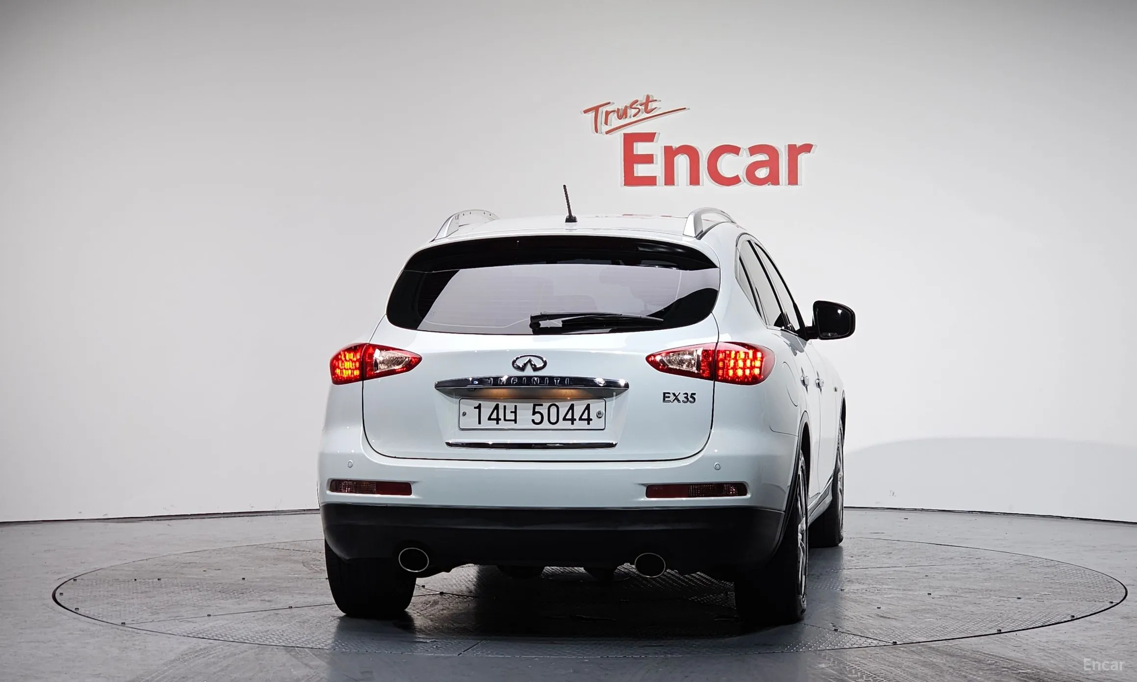 Infiniti EX35 превью 4