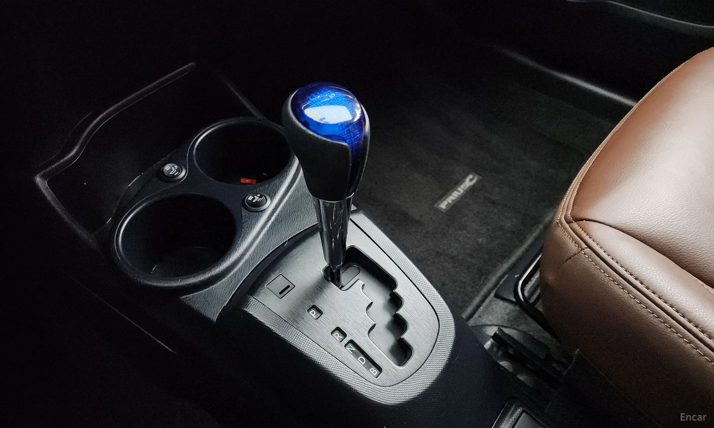 Toyota Prius C превью 9