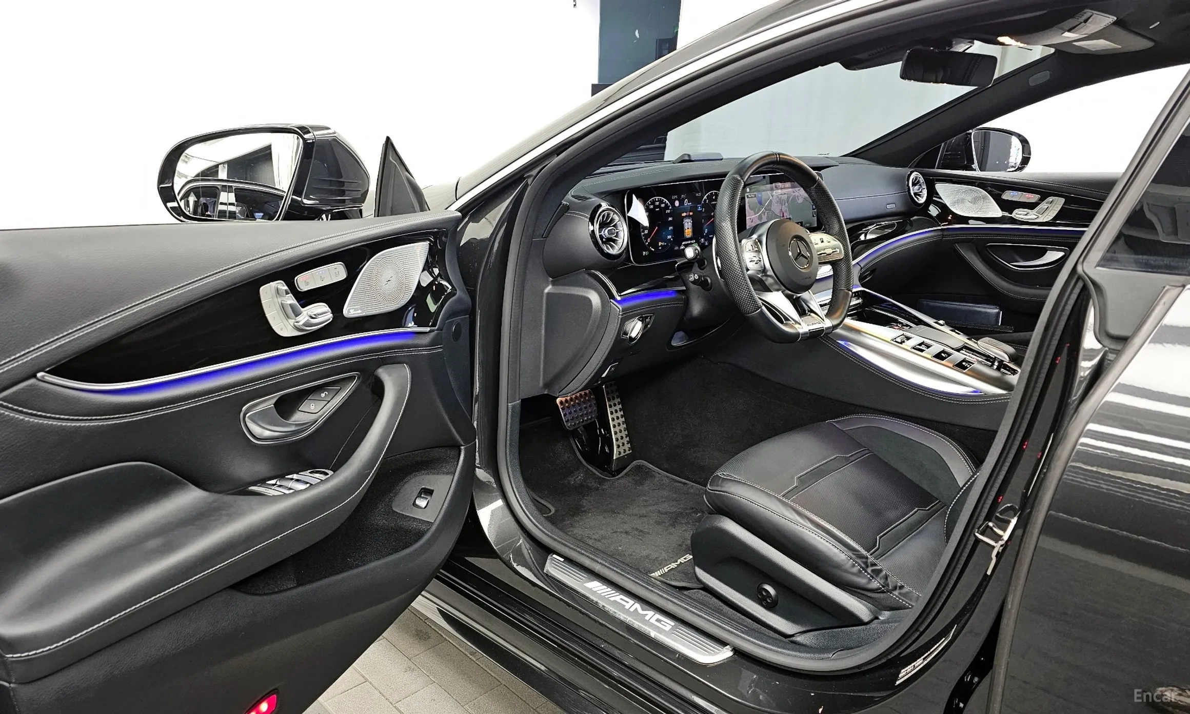 Mercedes Benz AMG GT превью 10
