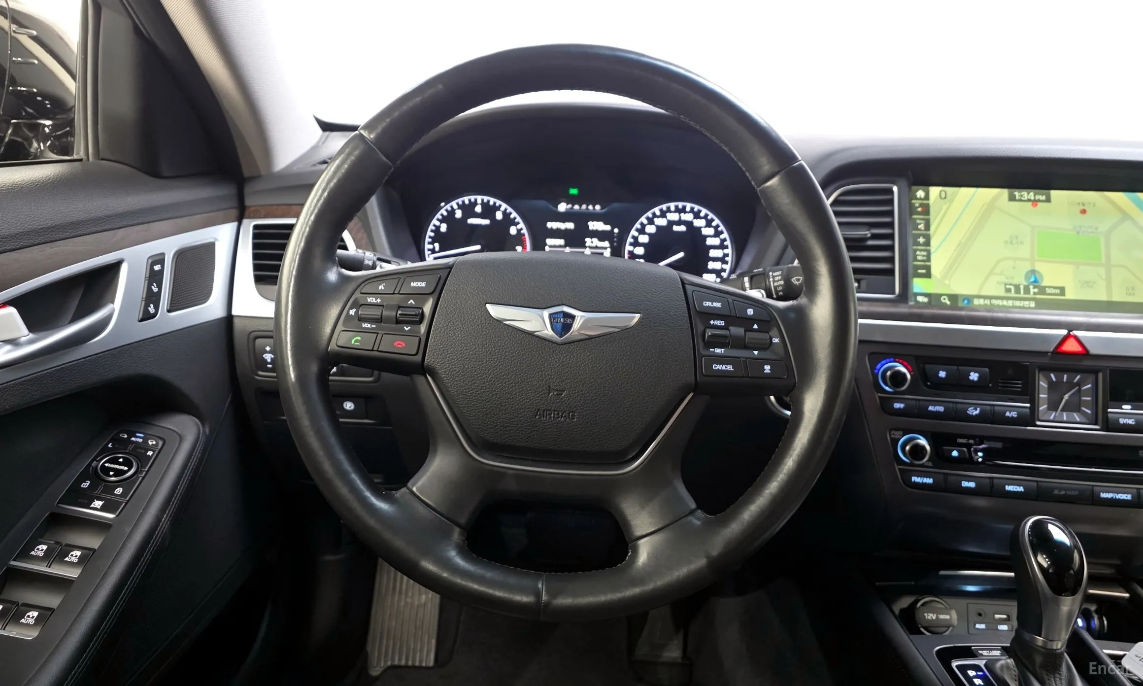 Hyundai Genesis DH превью 13