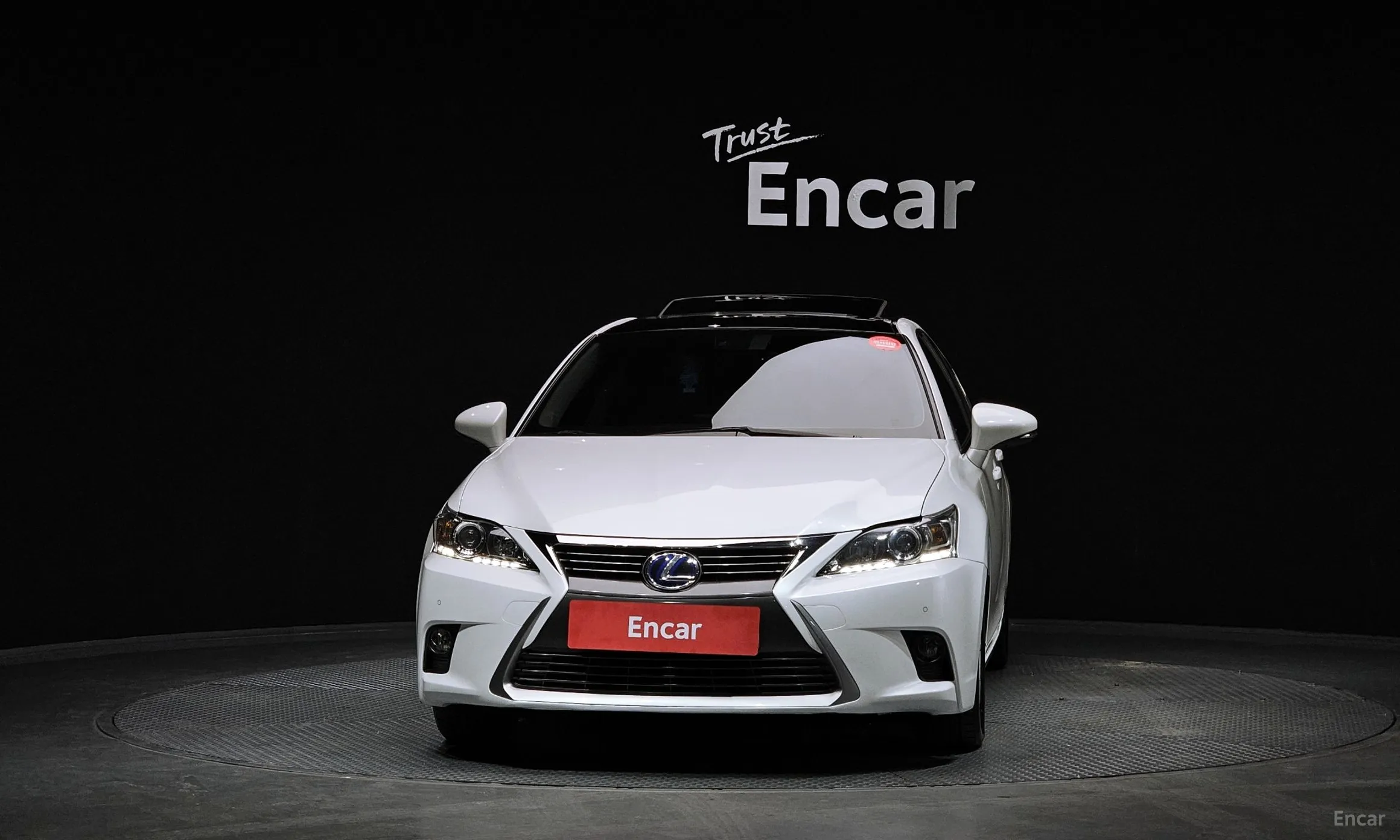 Lexus CT200h превью 3