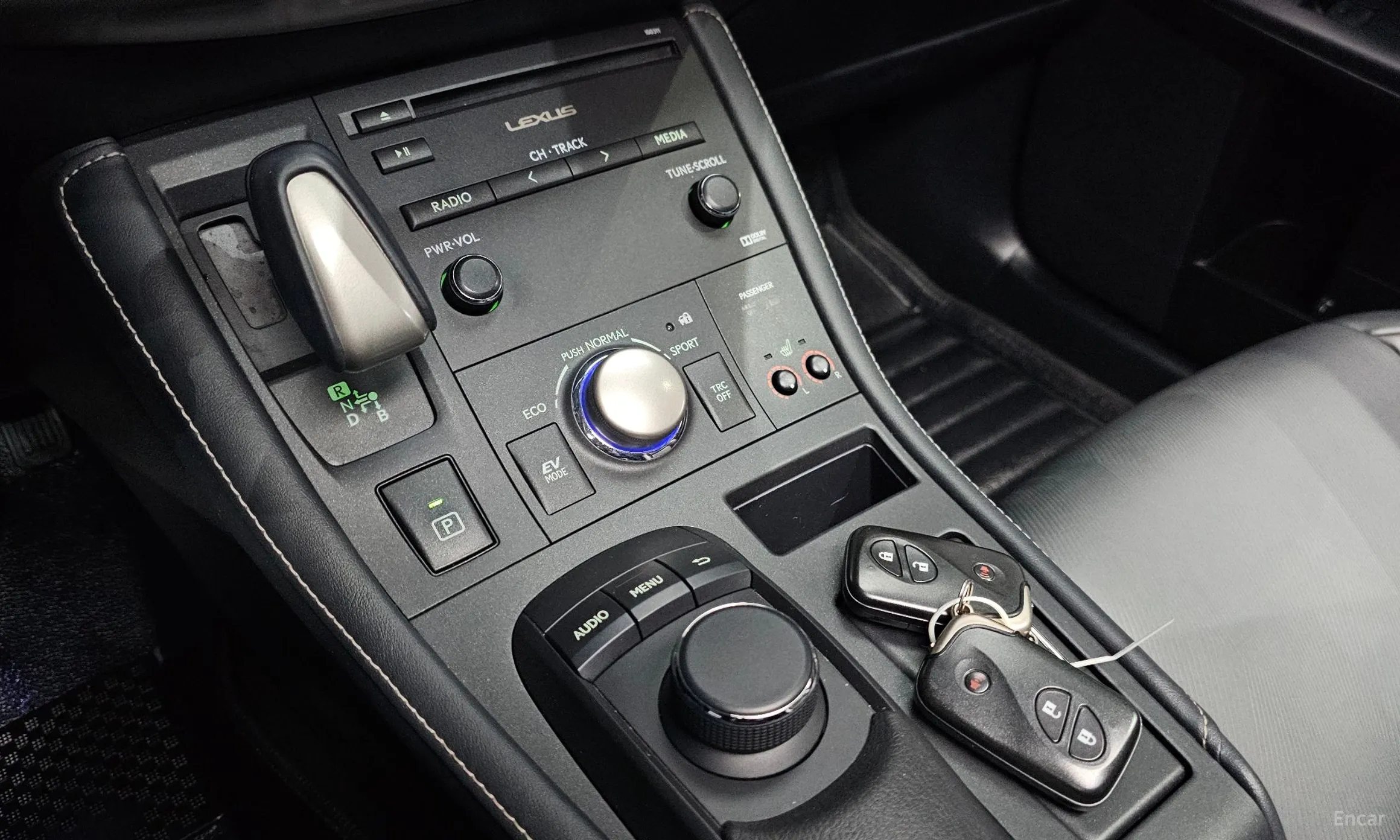 Lexus CT200h превью 9