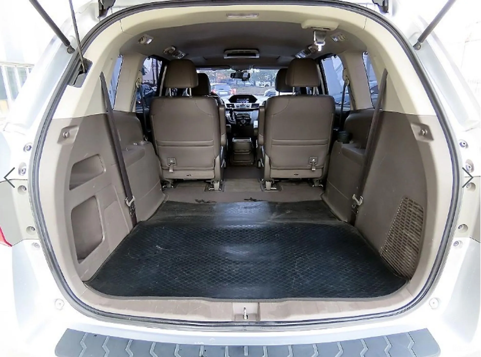 Honda Odyssey превью 17
