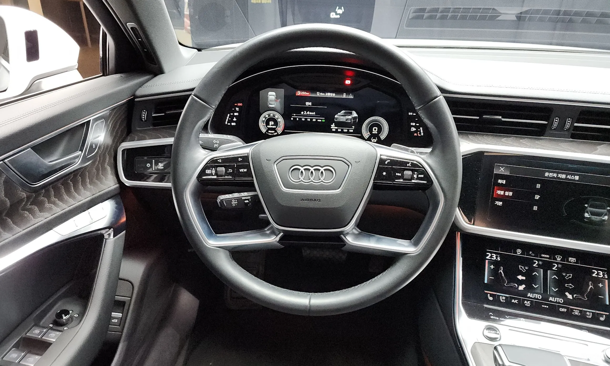 Audi A6 (C8) превью 13