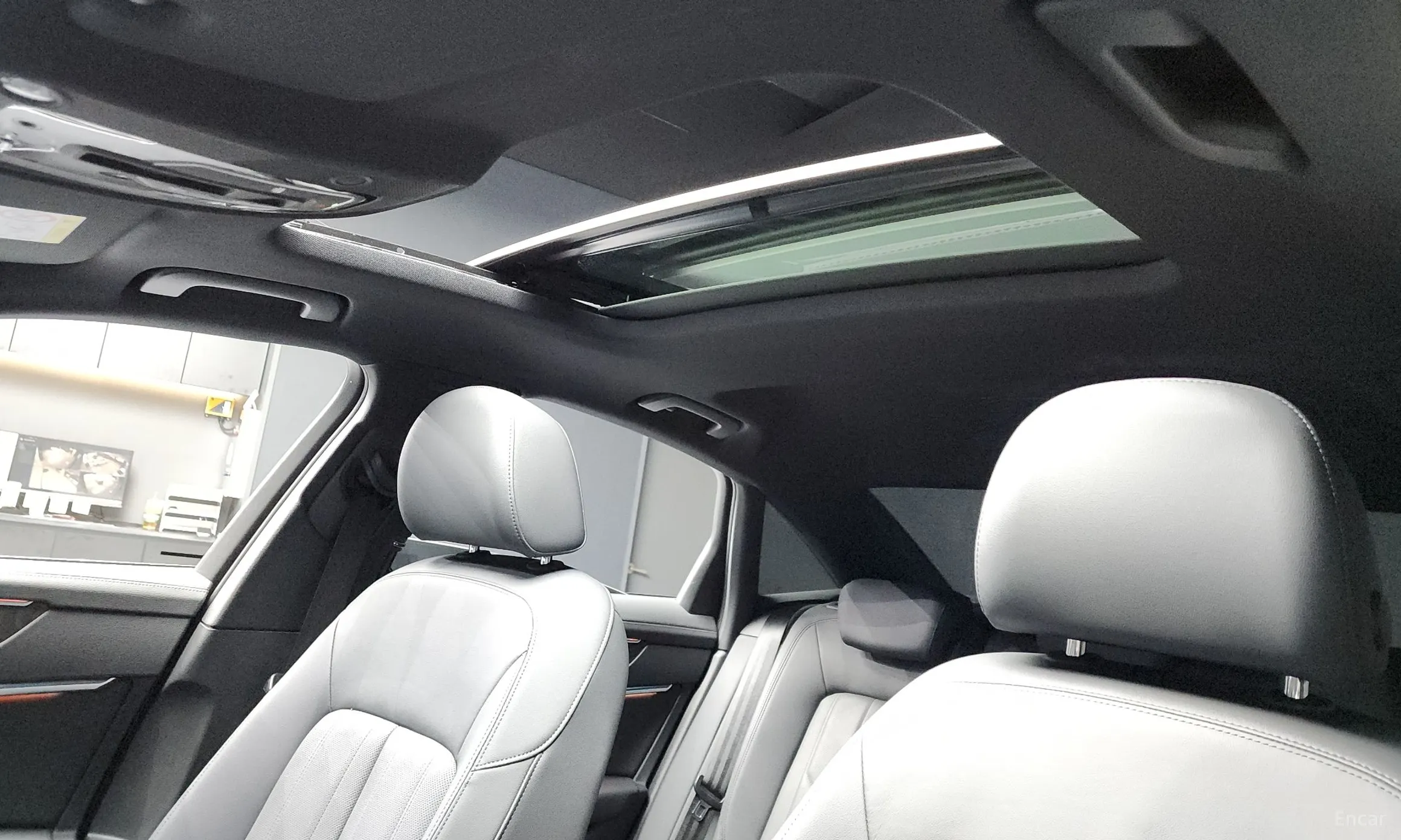 Audi A6 (C8) превью 18