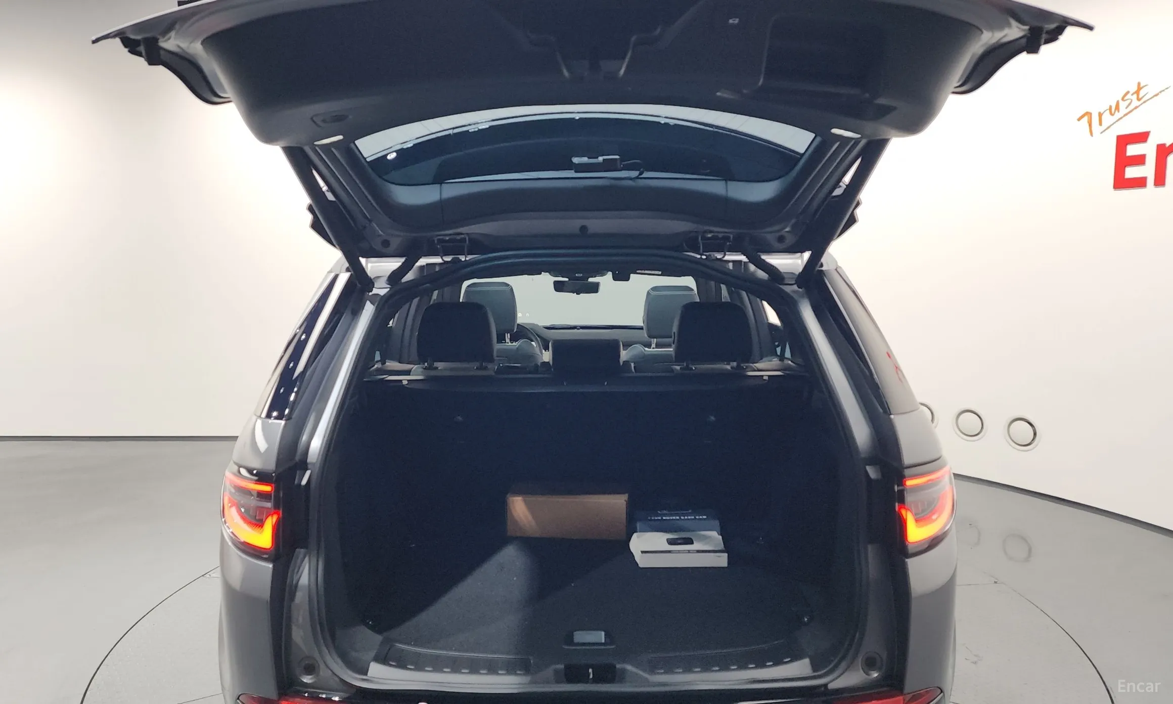 Land Rover Discovery Sports превью 20