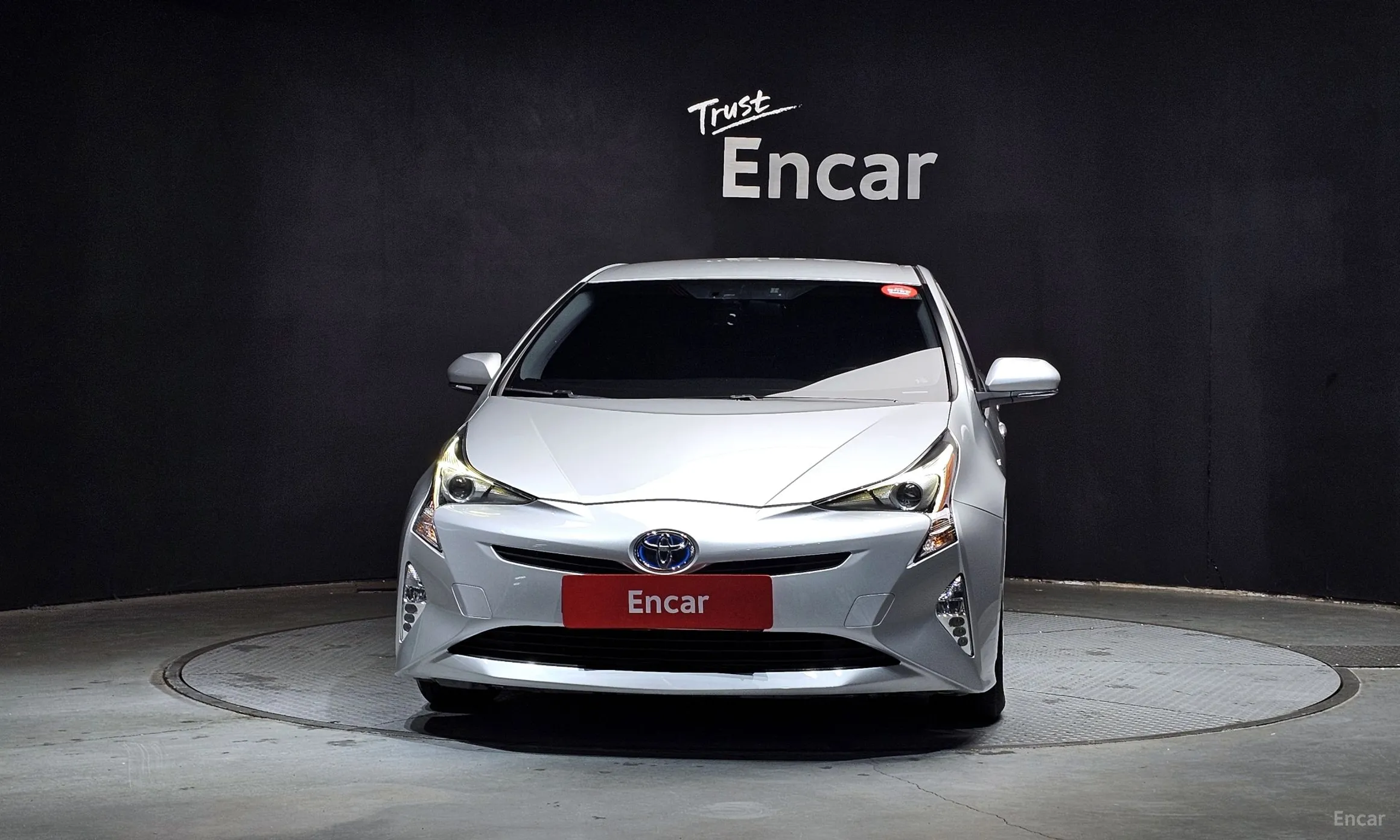 Toyota Prius 4th Generation превью 3