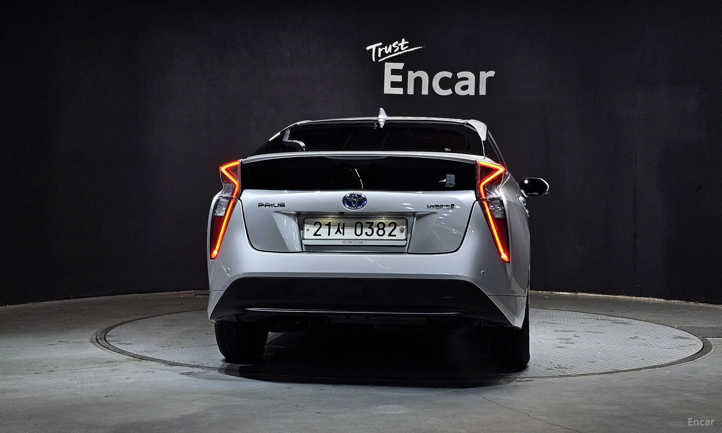 Toyota Prius 4th Generation превью 4