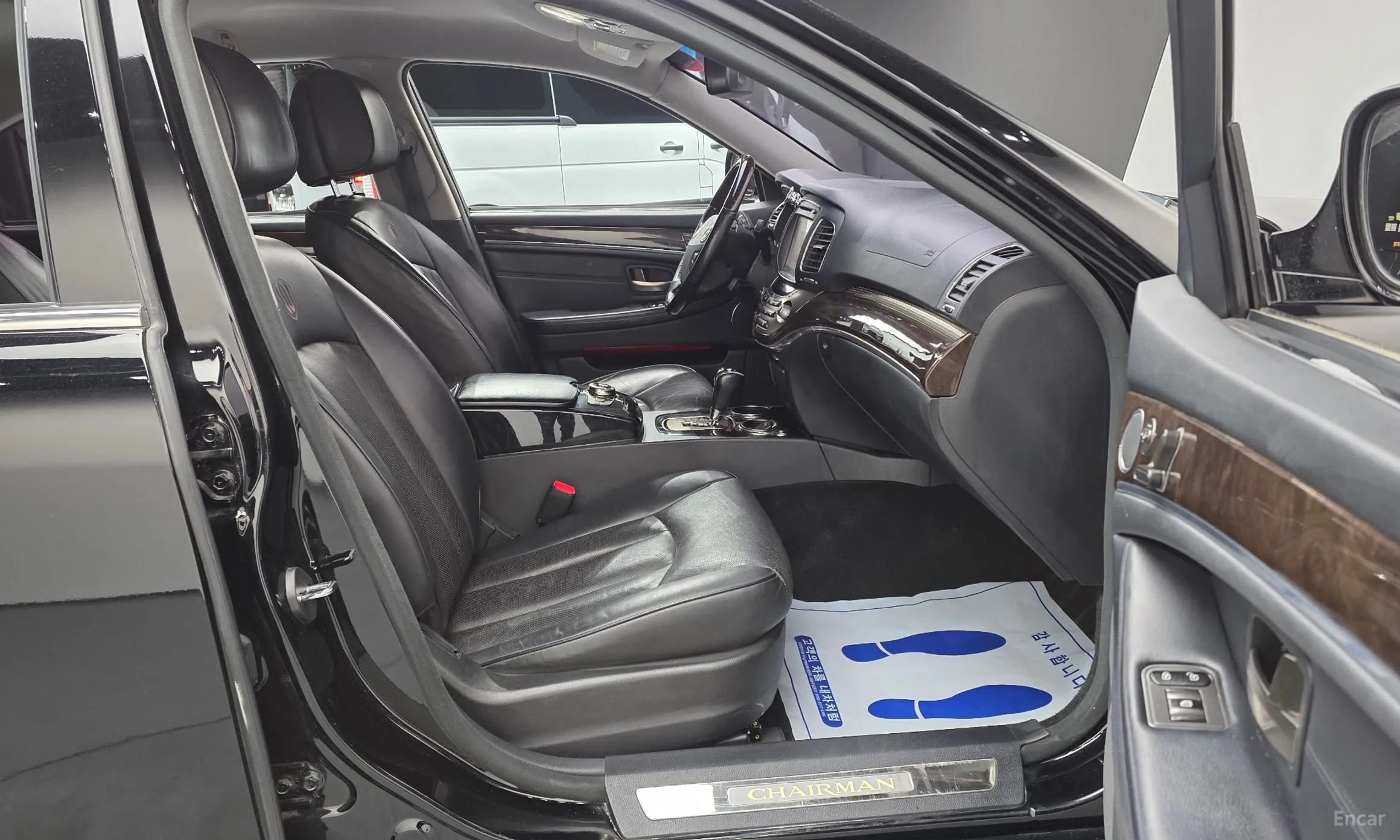 KG Mobility (SsangYong) Chairman W превью 10