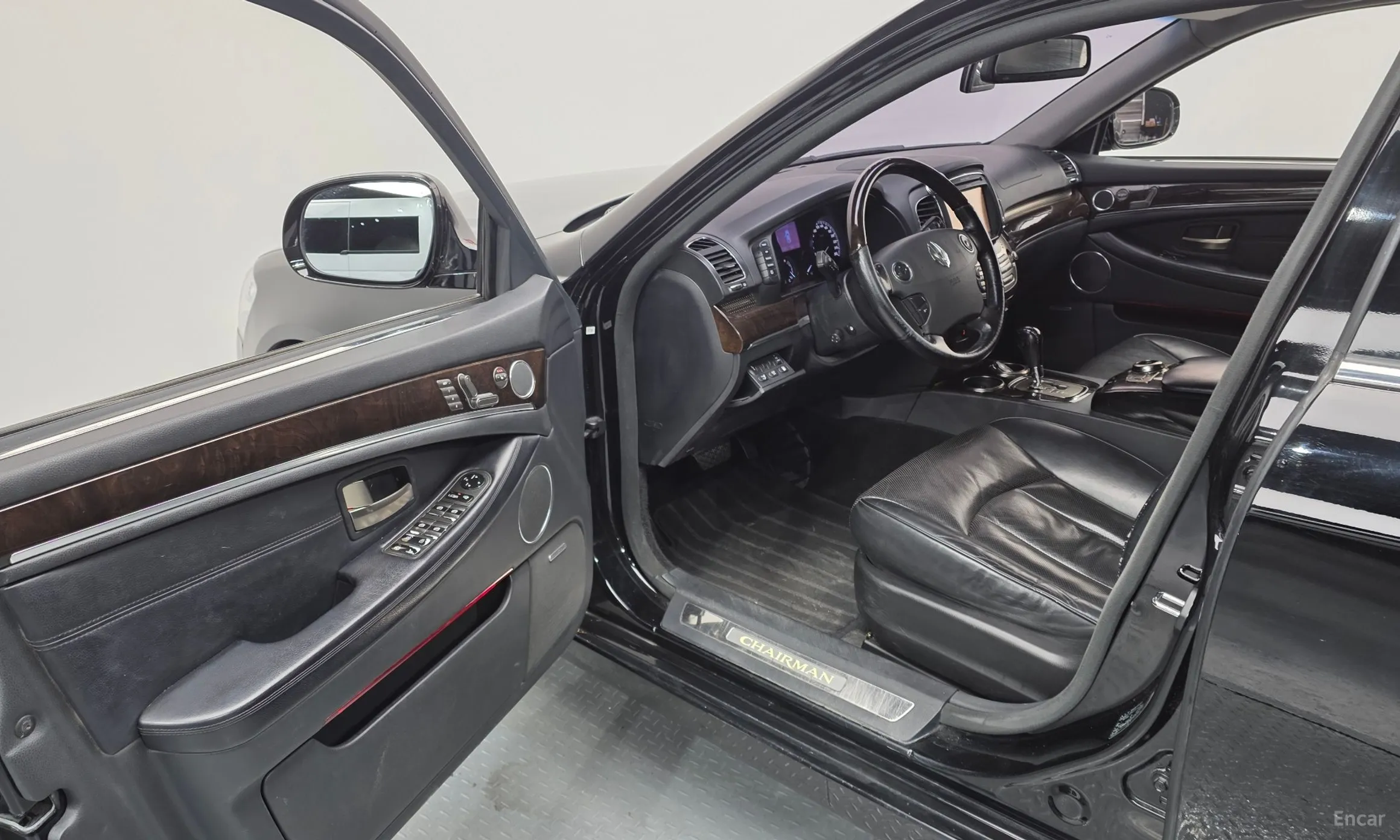 KG Mobility (SsangYong) Chairman W превью 11