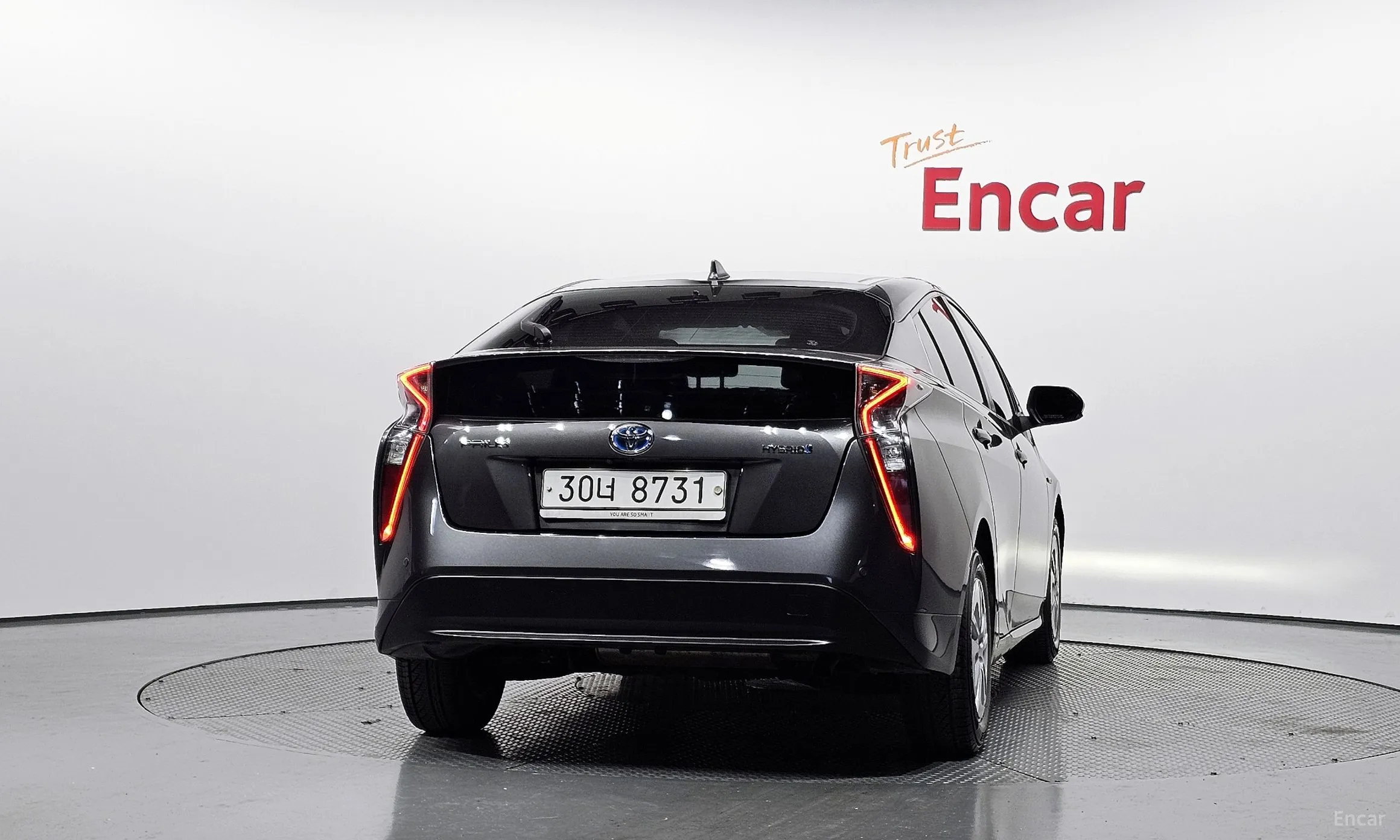 Toyota Prius 4th Generation превью 4