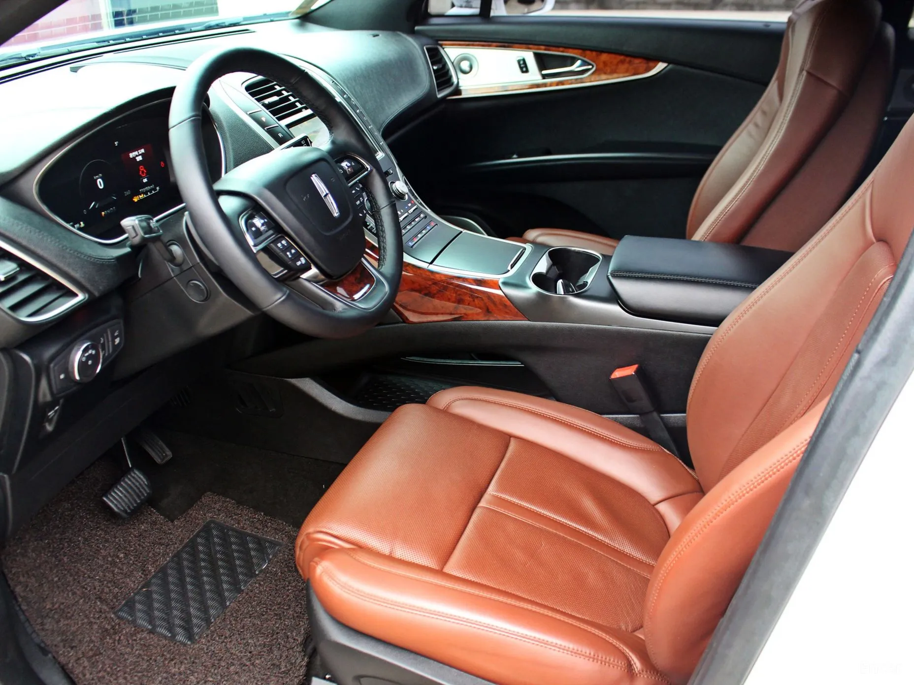 Lincoln Nautilus Gen 1 превью 11