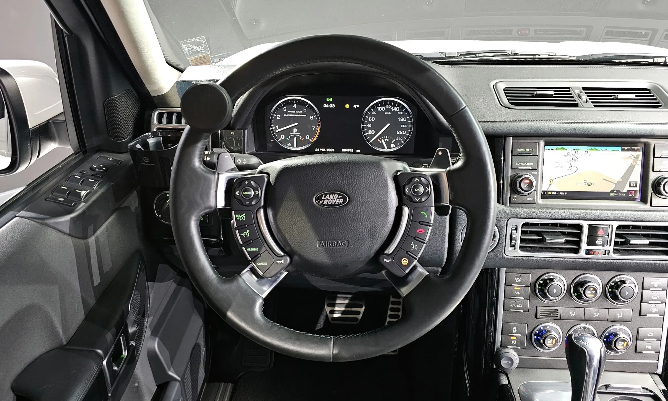 Land Rover Range Rover превью 13