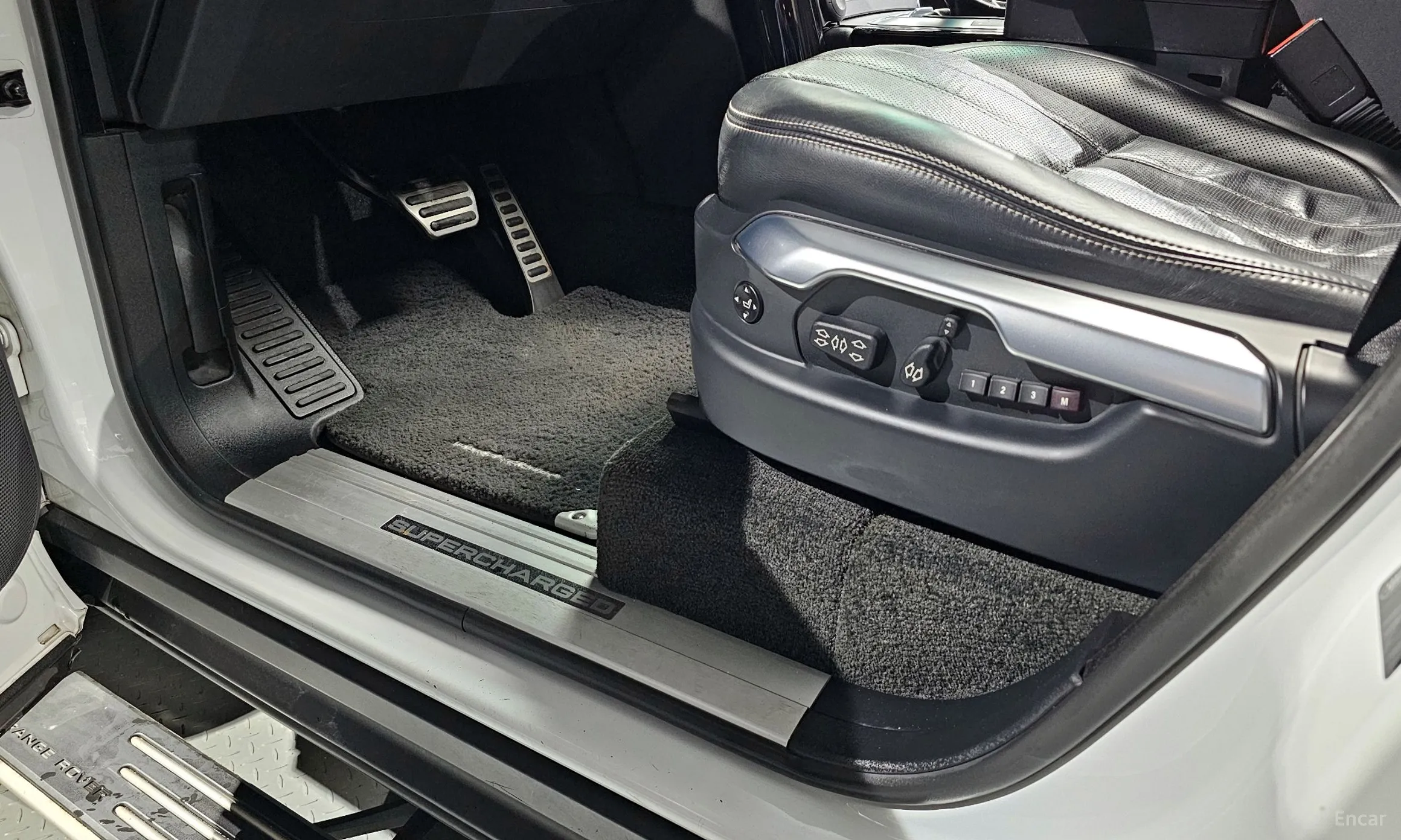 Land Rover Range Rover превью 16