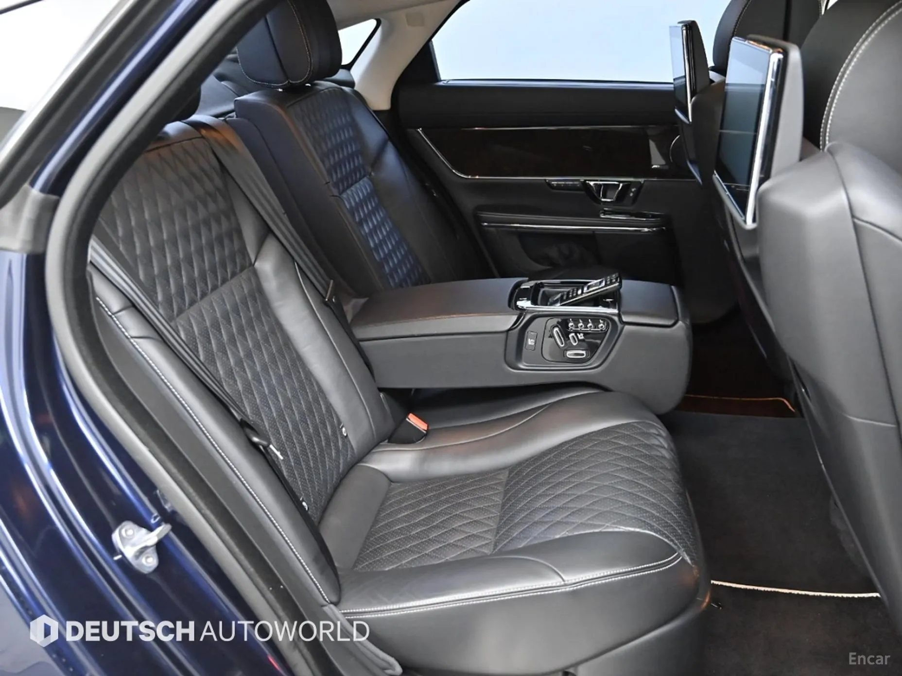 Jaguar All New XJ превью 12