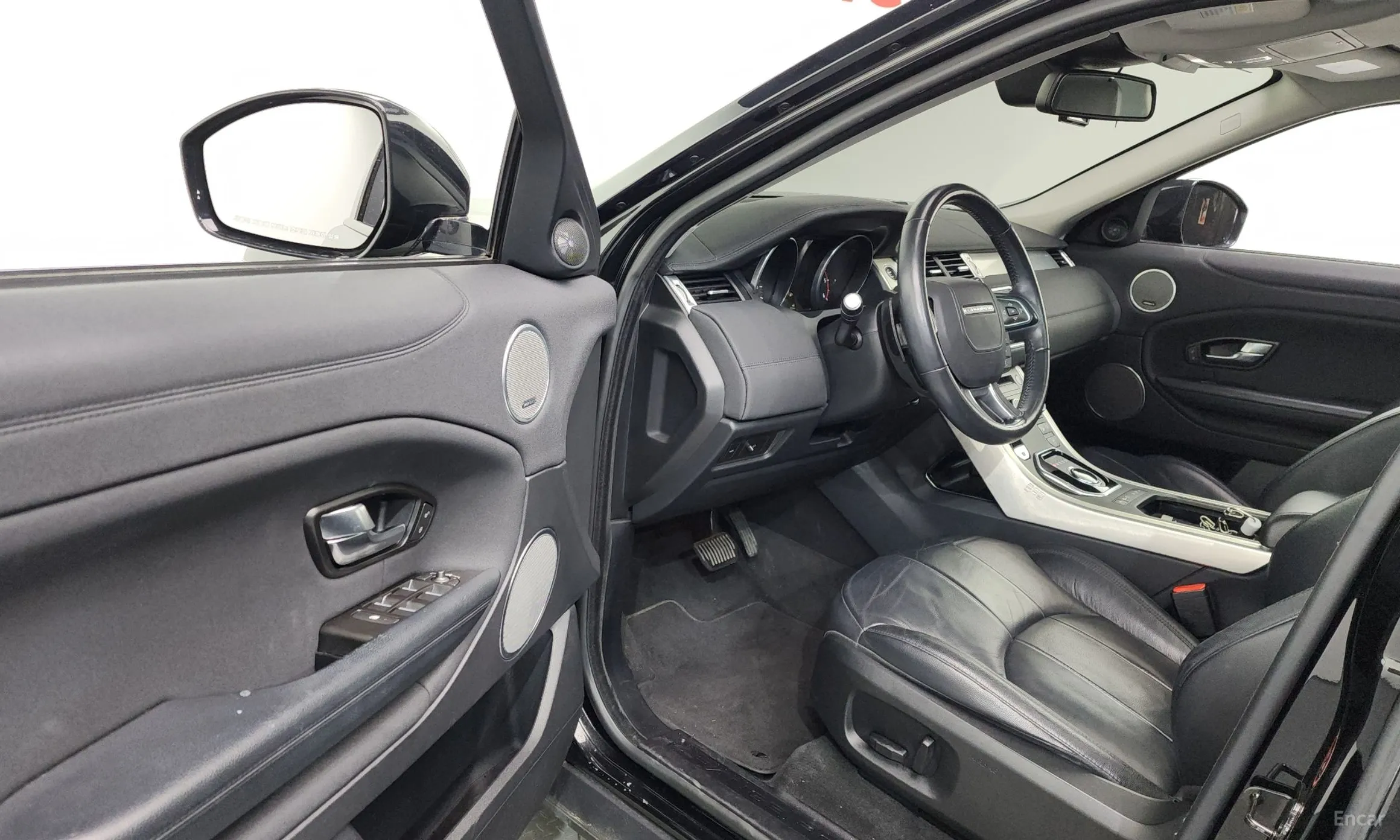 Land Rover Range Rover Evoque превью 10
