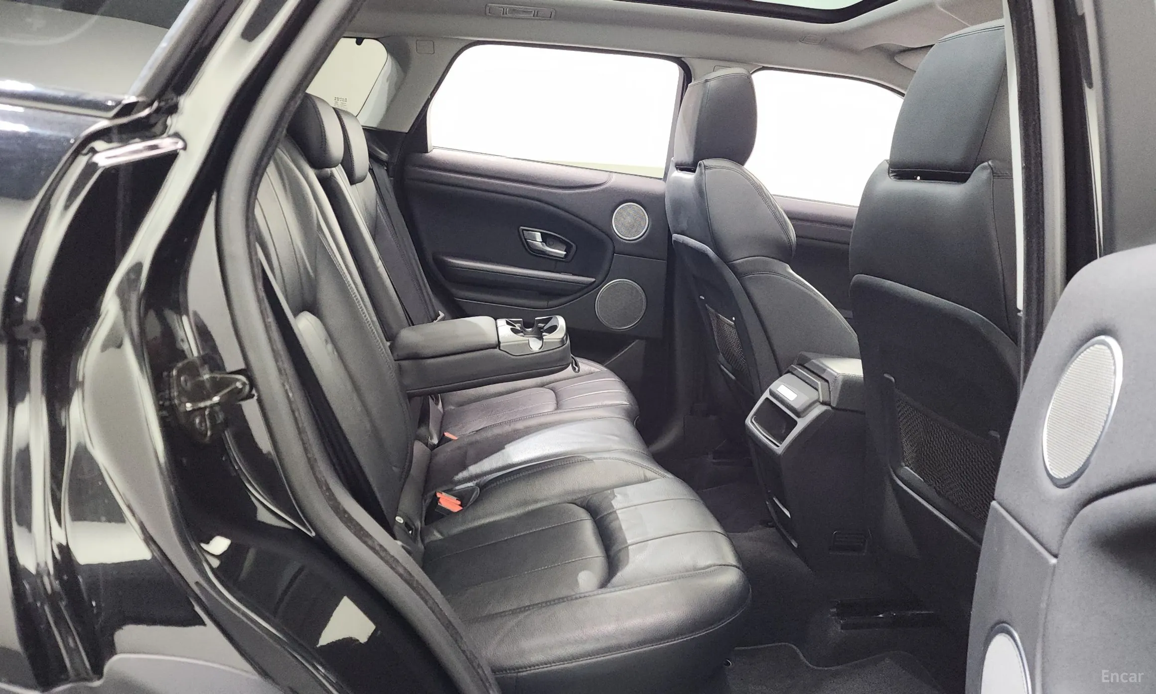 Land Rover Range Rover Evoque превью 12