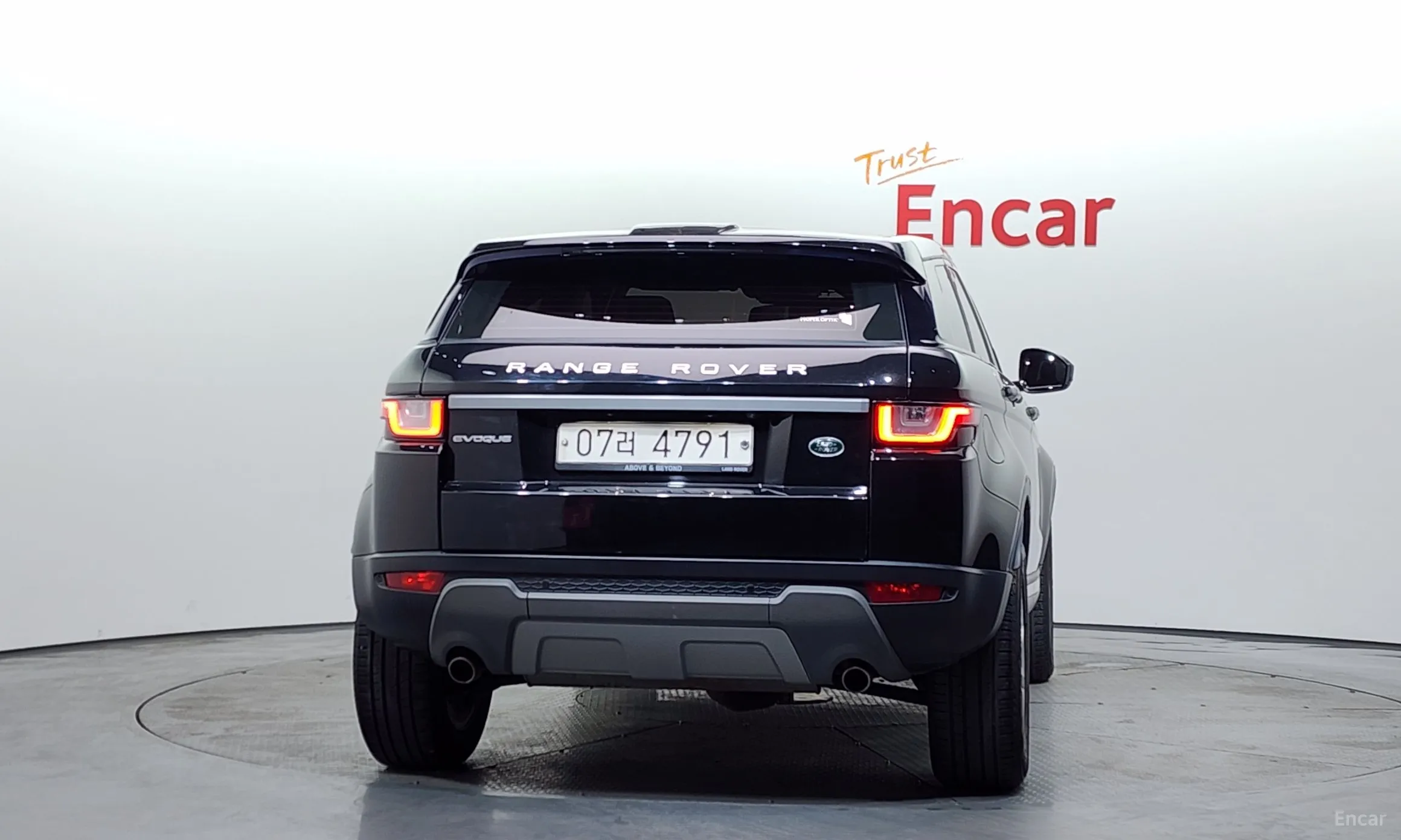 Land Rover Range Rover Evoque превью 4