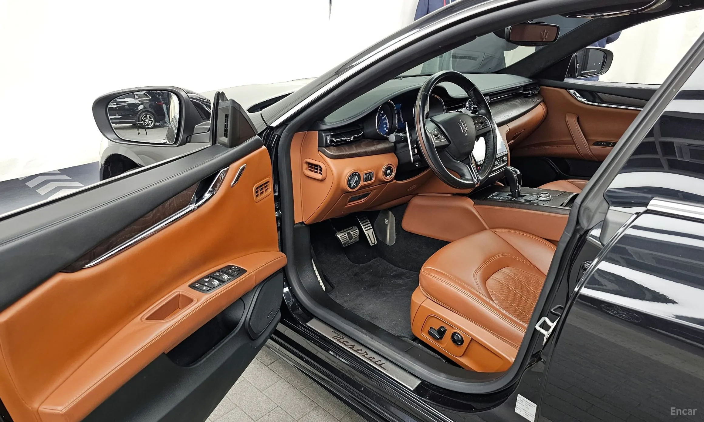 Maserati Quattroporte превью 10
