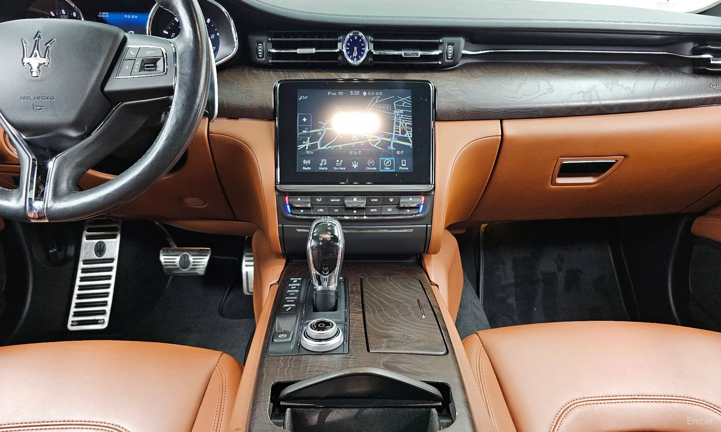 Maserati Quattroporte превью 14