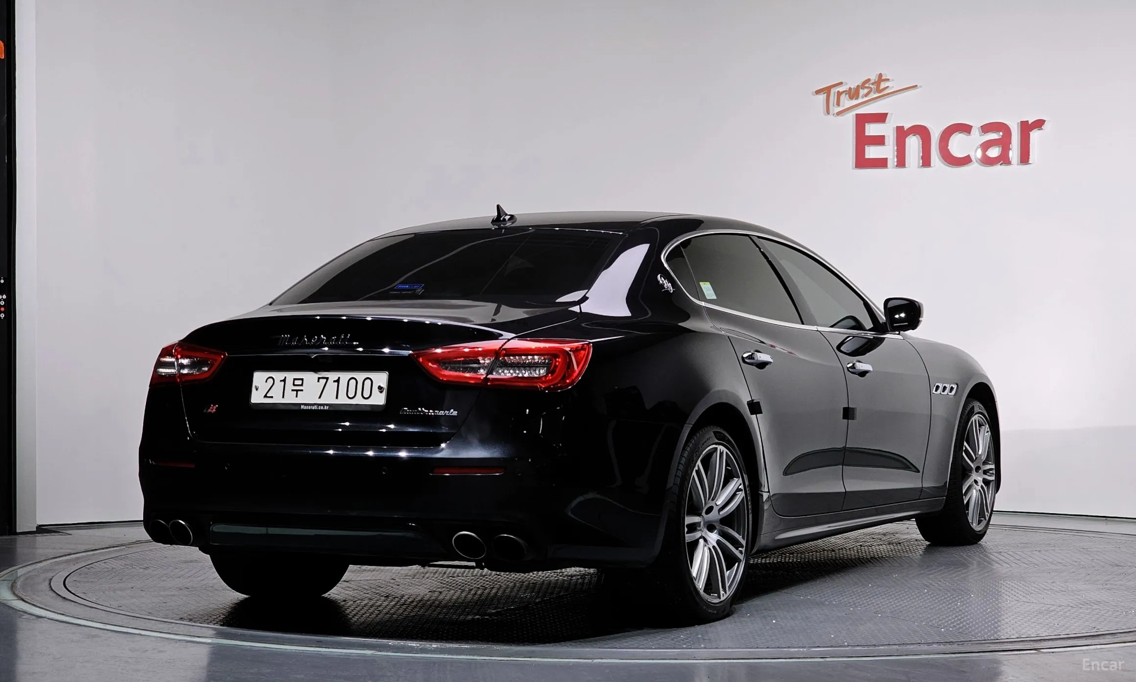 Maserati Quattroporte превью 2