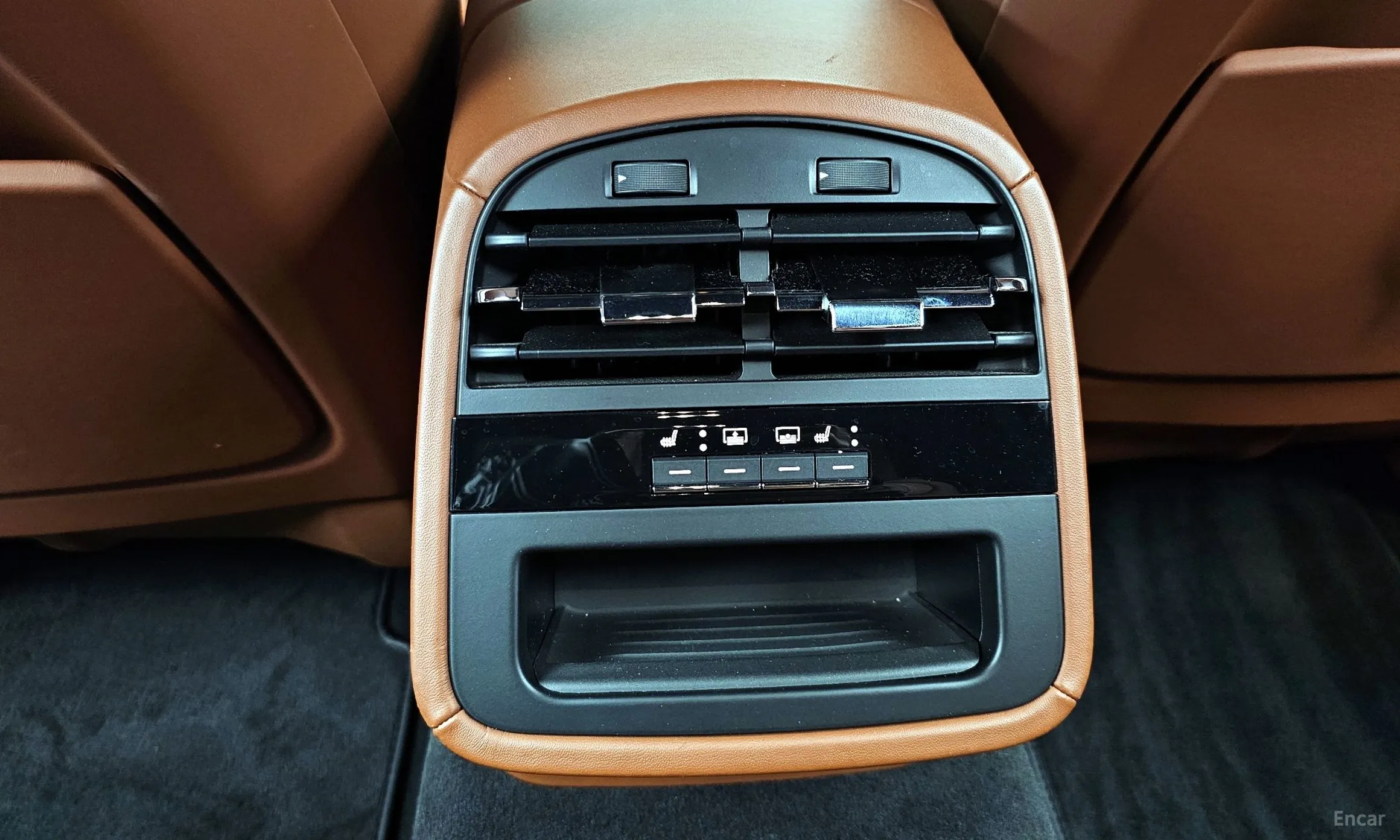 Maserati Quattroporte превью 18