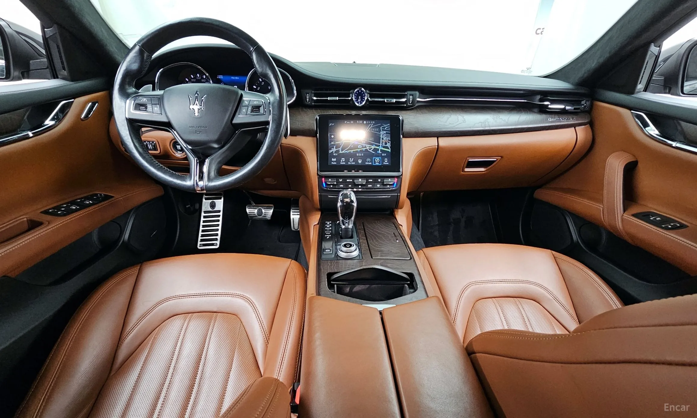 Maserati Quattroporte превью 7