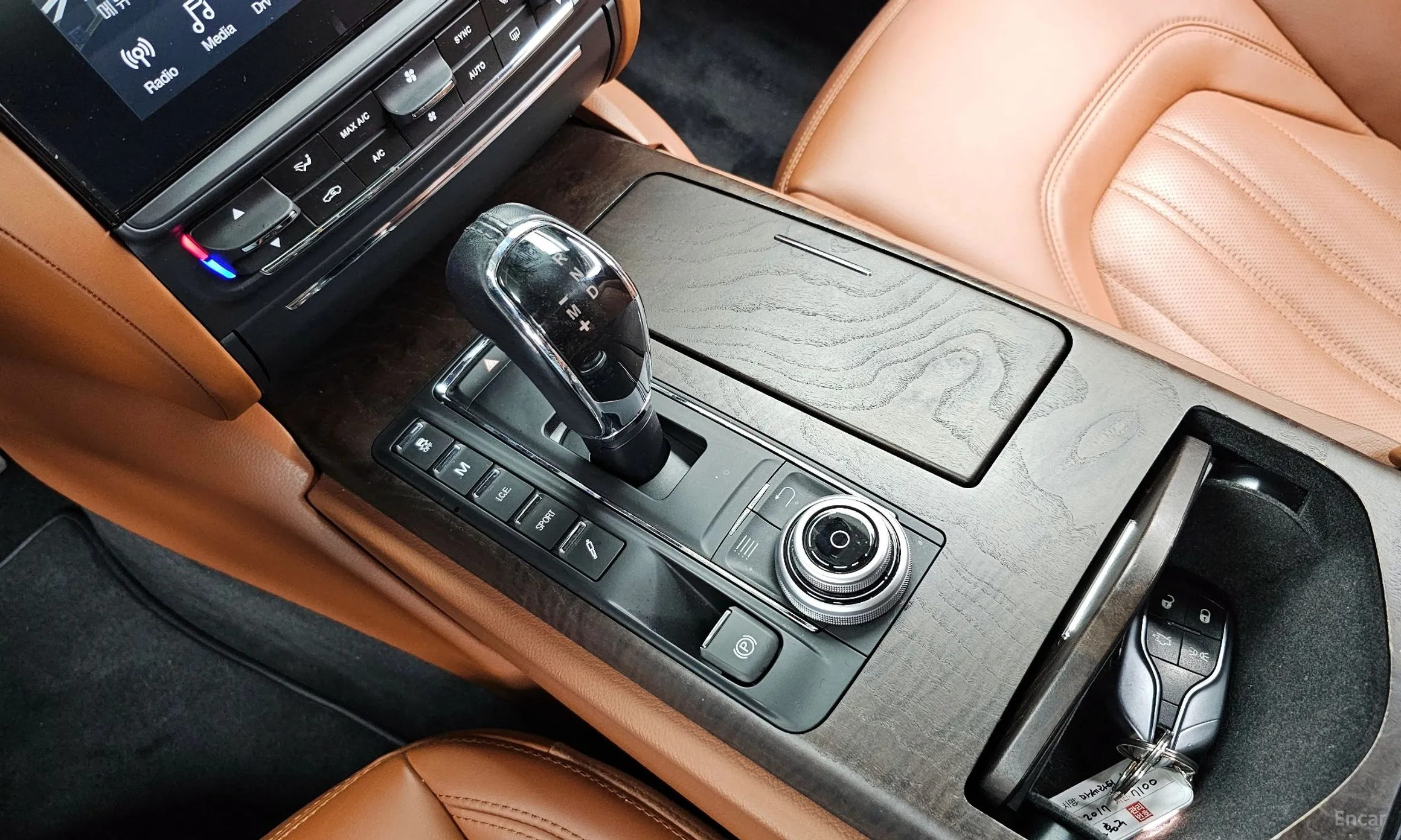 Maserati Quattroporte превью 9