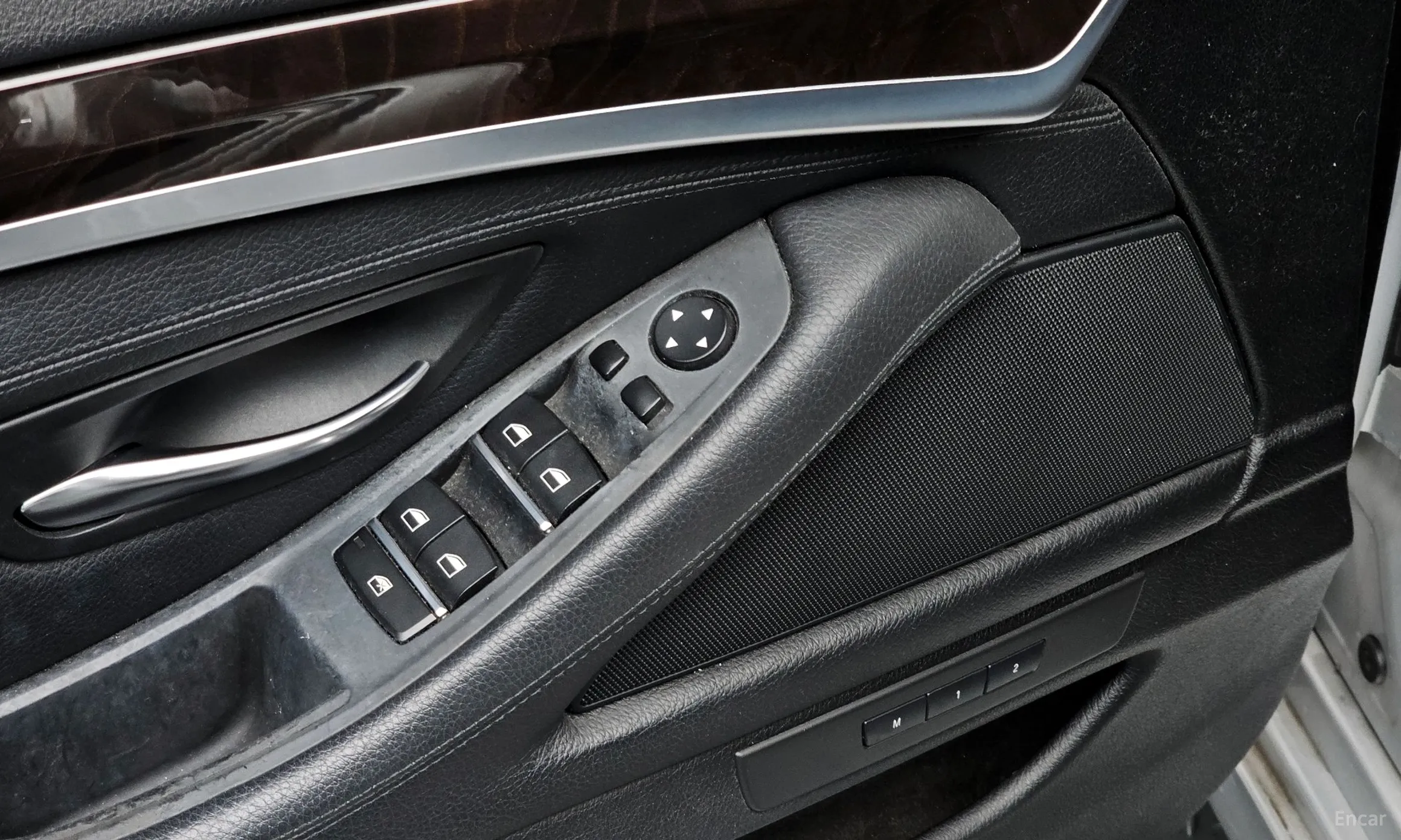 BMW 5 Series (F10) превью 18