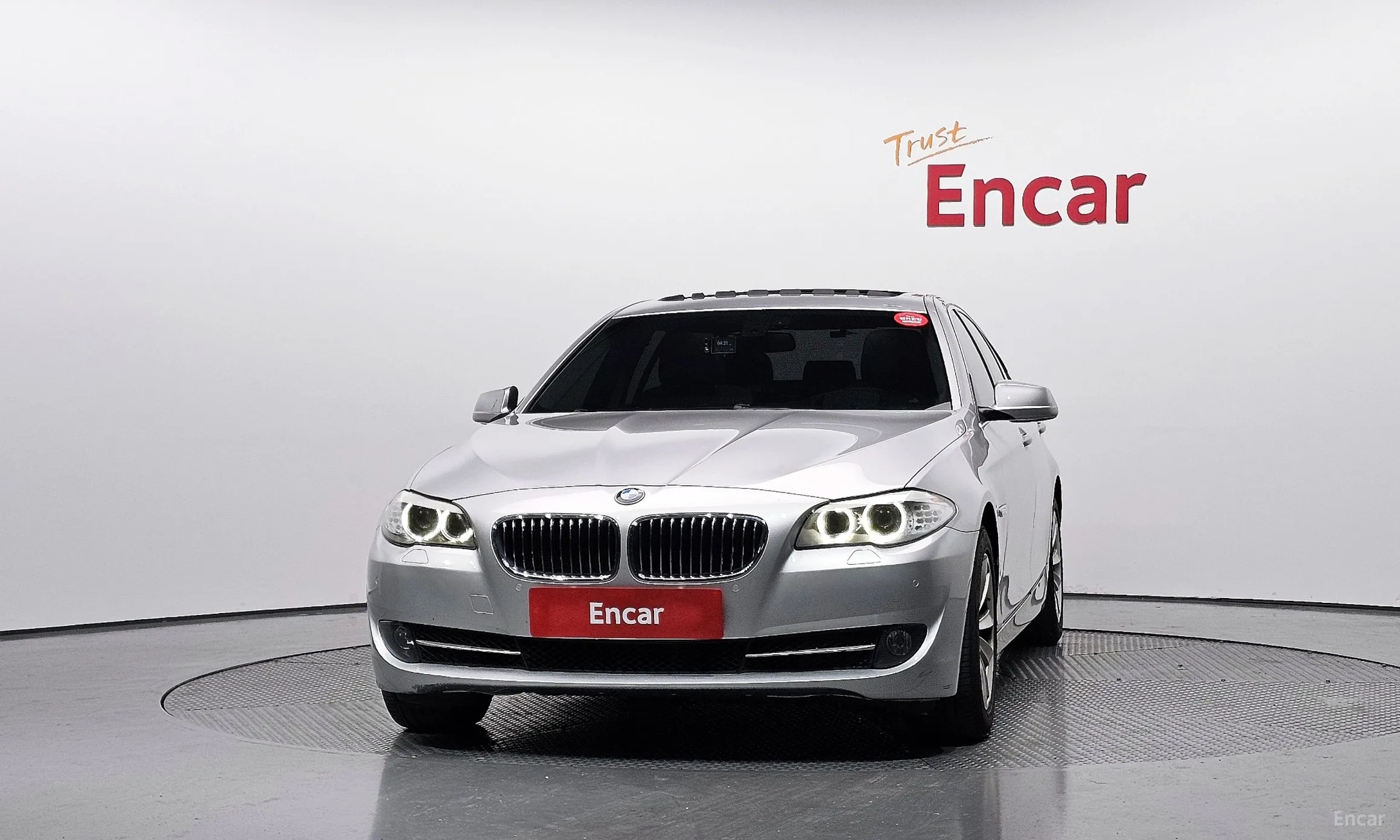 BMW 5 Series (F10) превью 3