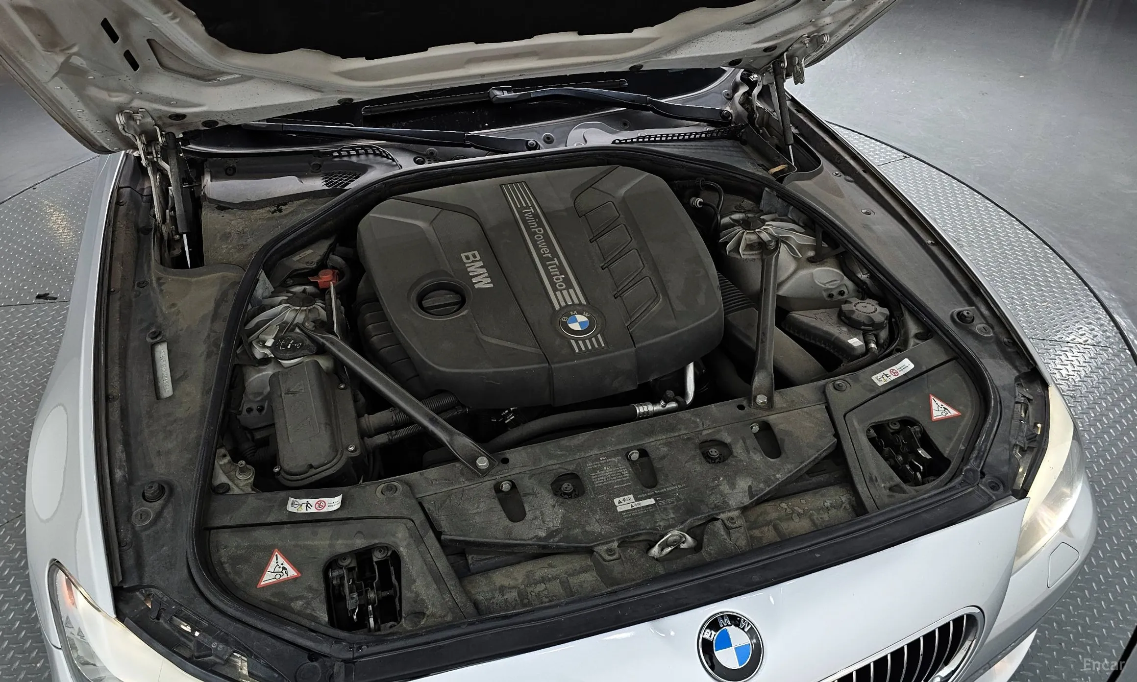 BMW 5 Series (F10) превью 6