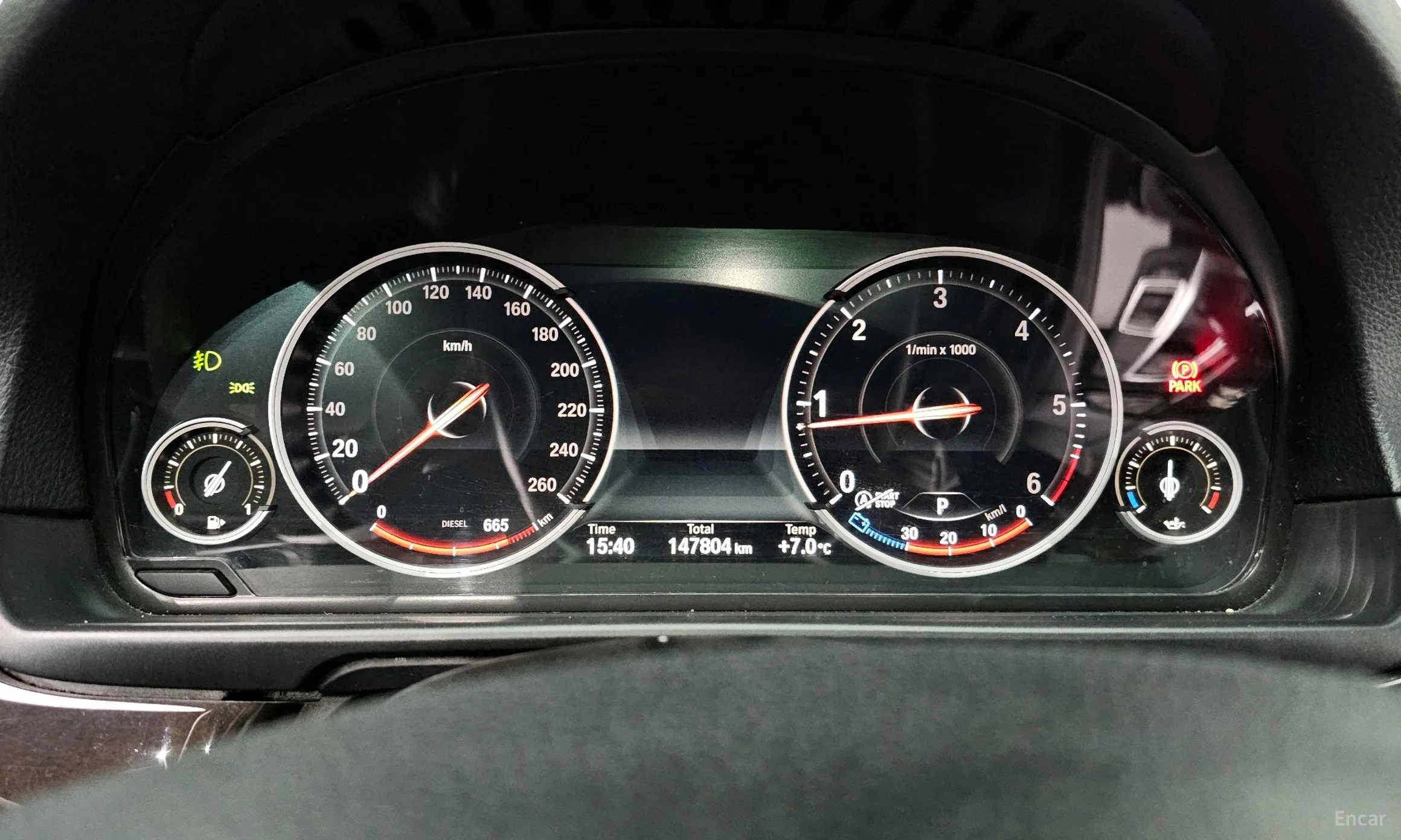 BMW 5 Series (F10) превью 8