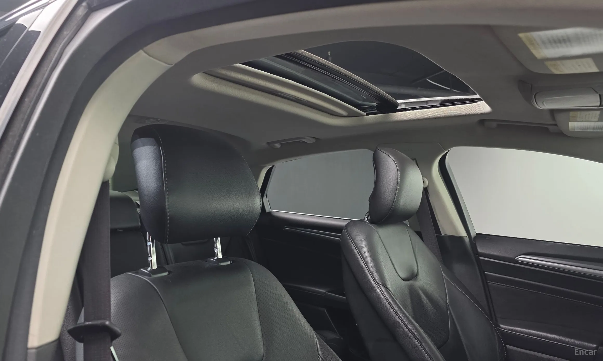 Ford Fusion превью 18