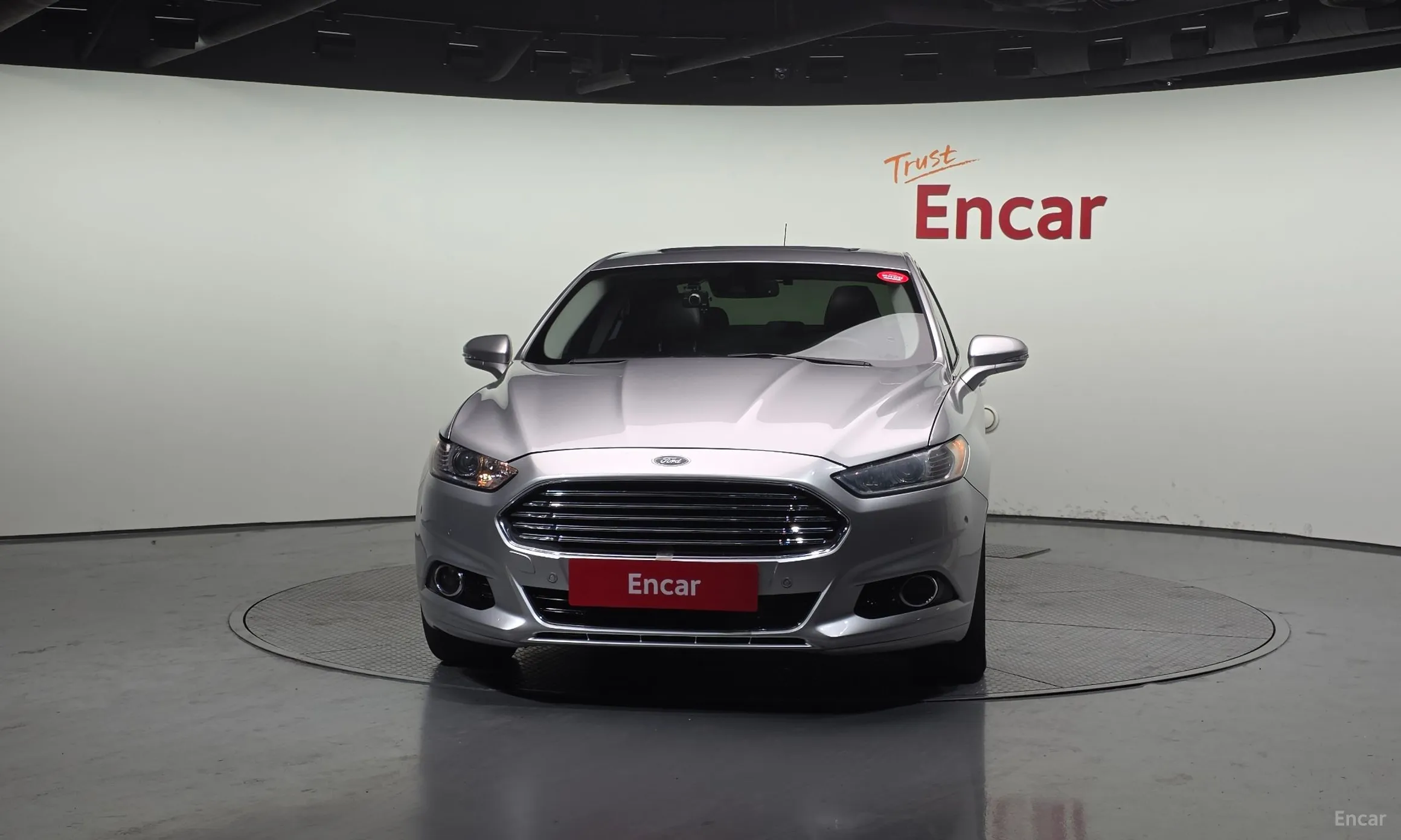 Ford Fusion превью 3