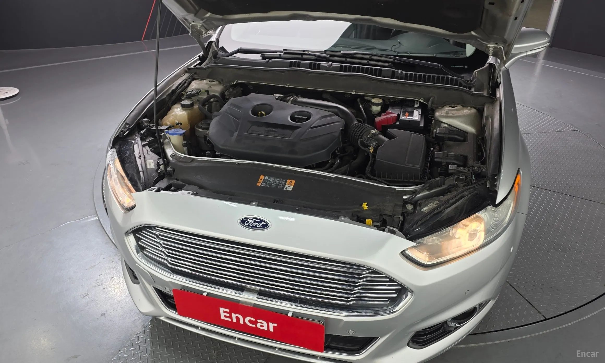 Ford Fusion превью 6